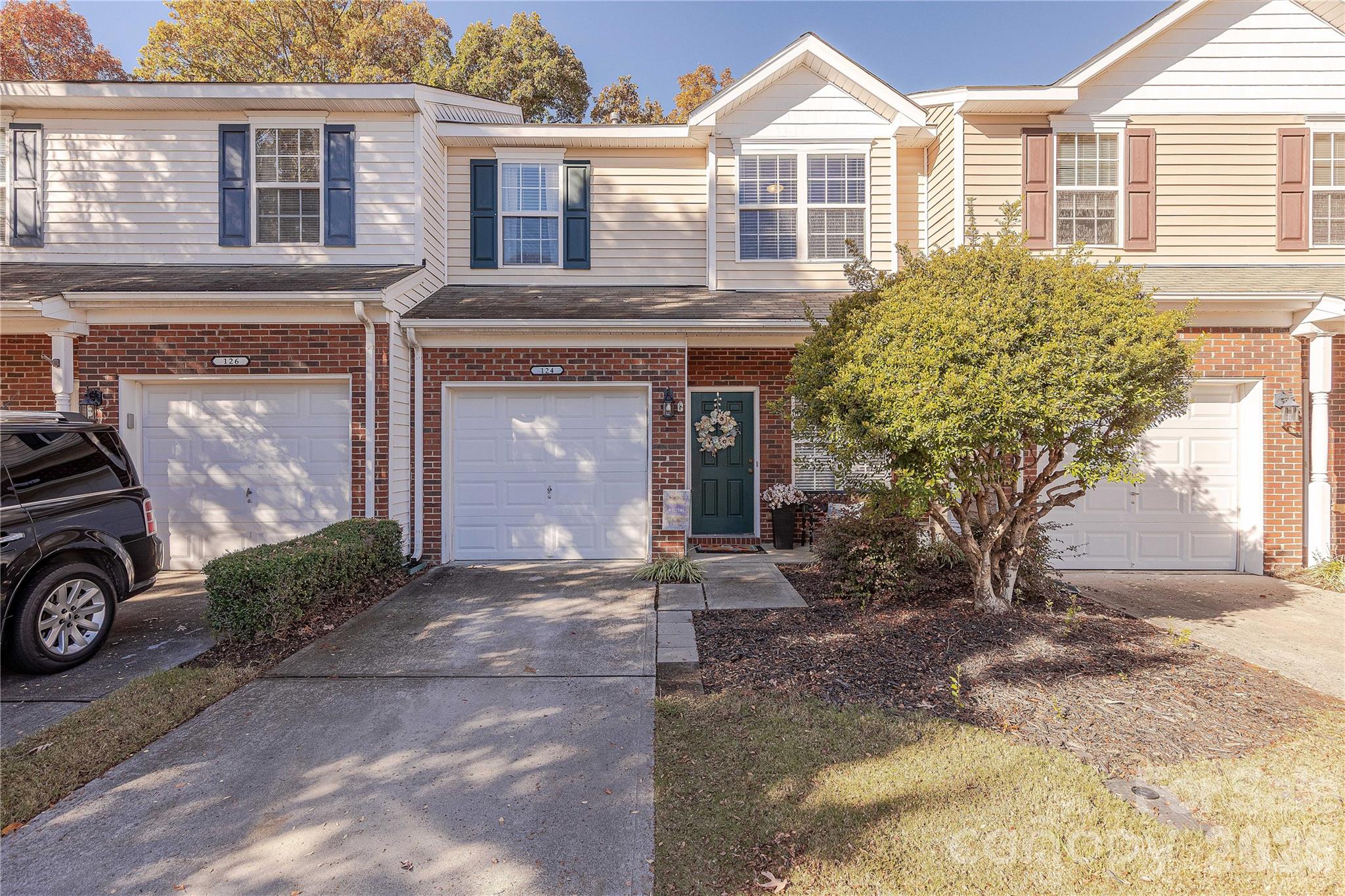 124 Clydesdale Court
