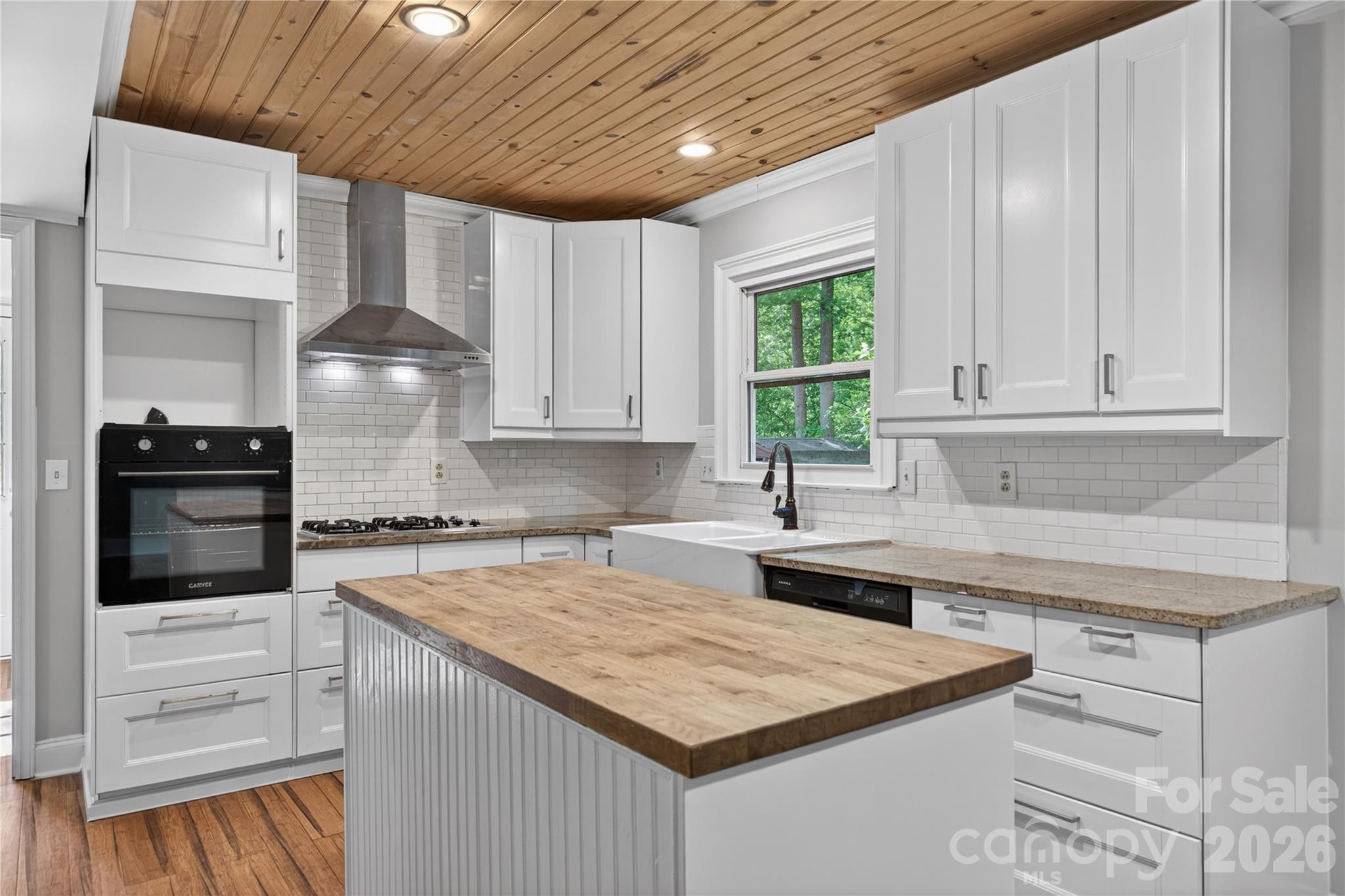 7942 Surreywood Place