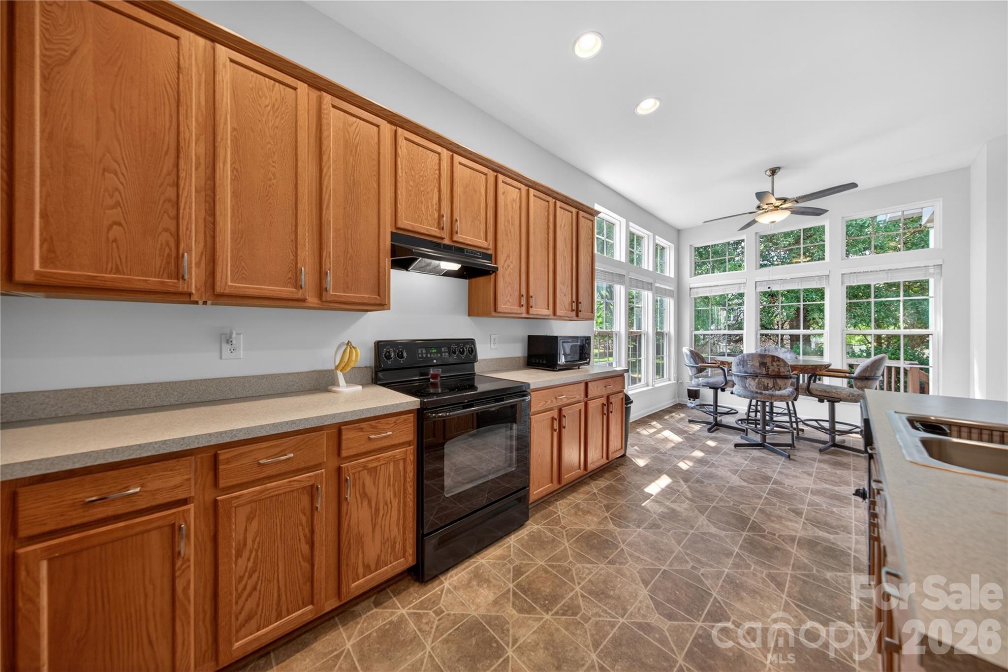 533 Fair Oaks Drive