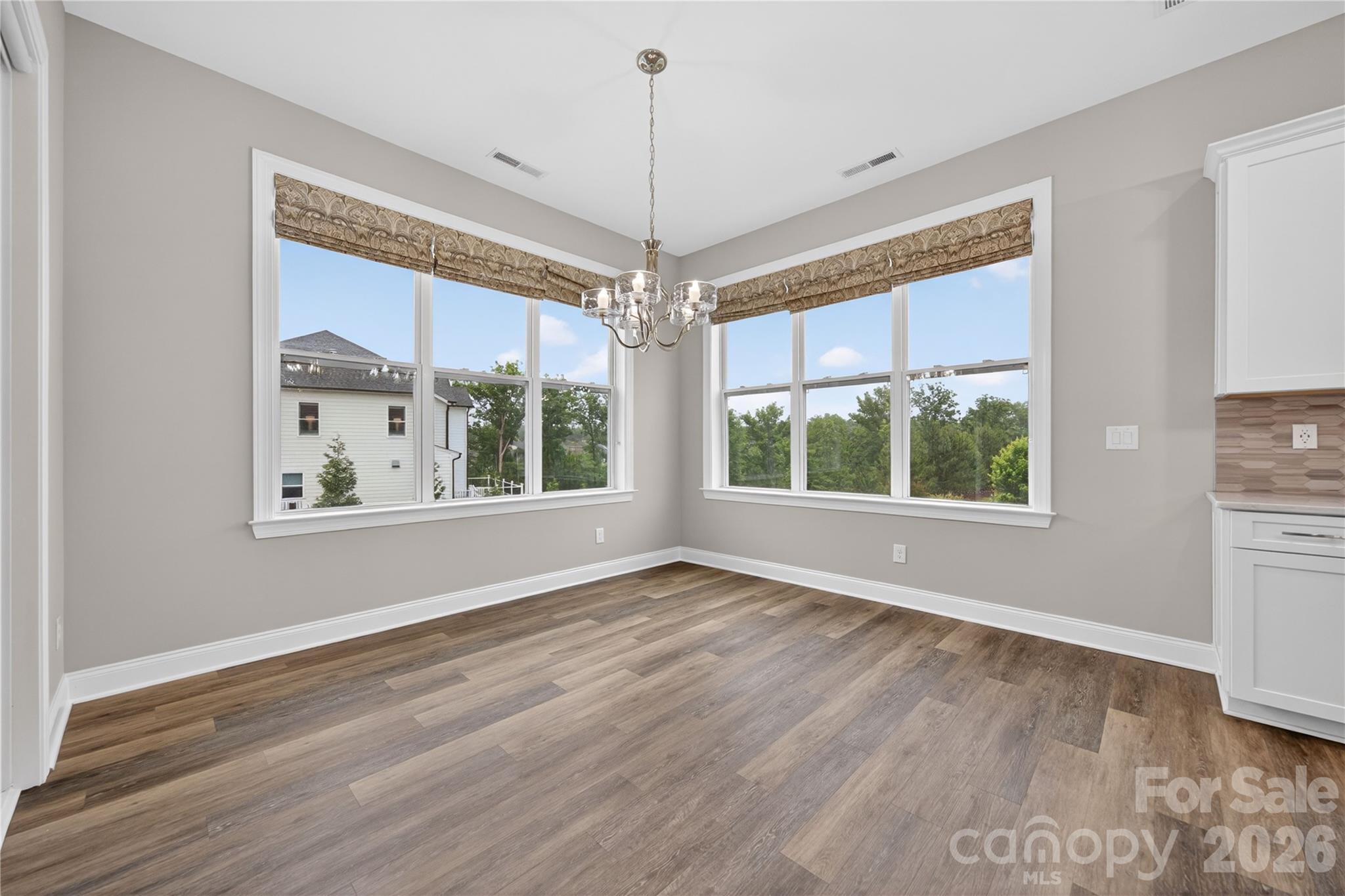 6044 Candlestick Lane