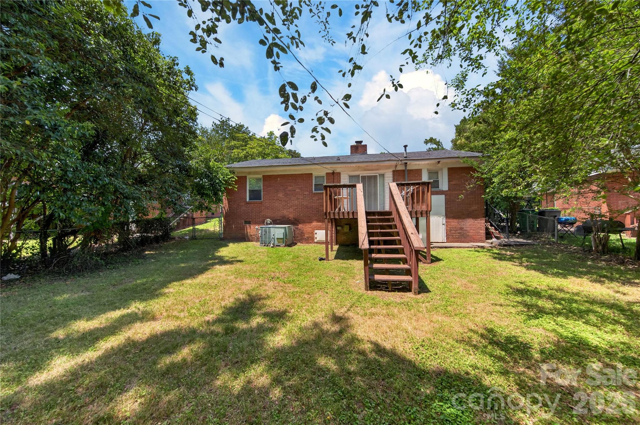 520 Inwood Drive