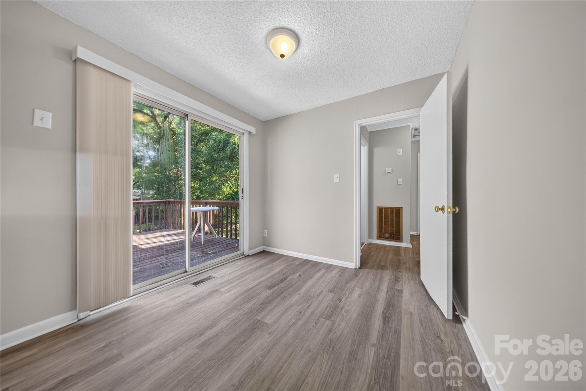 520 Inwood Drive