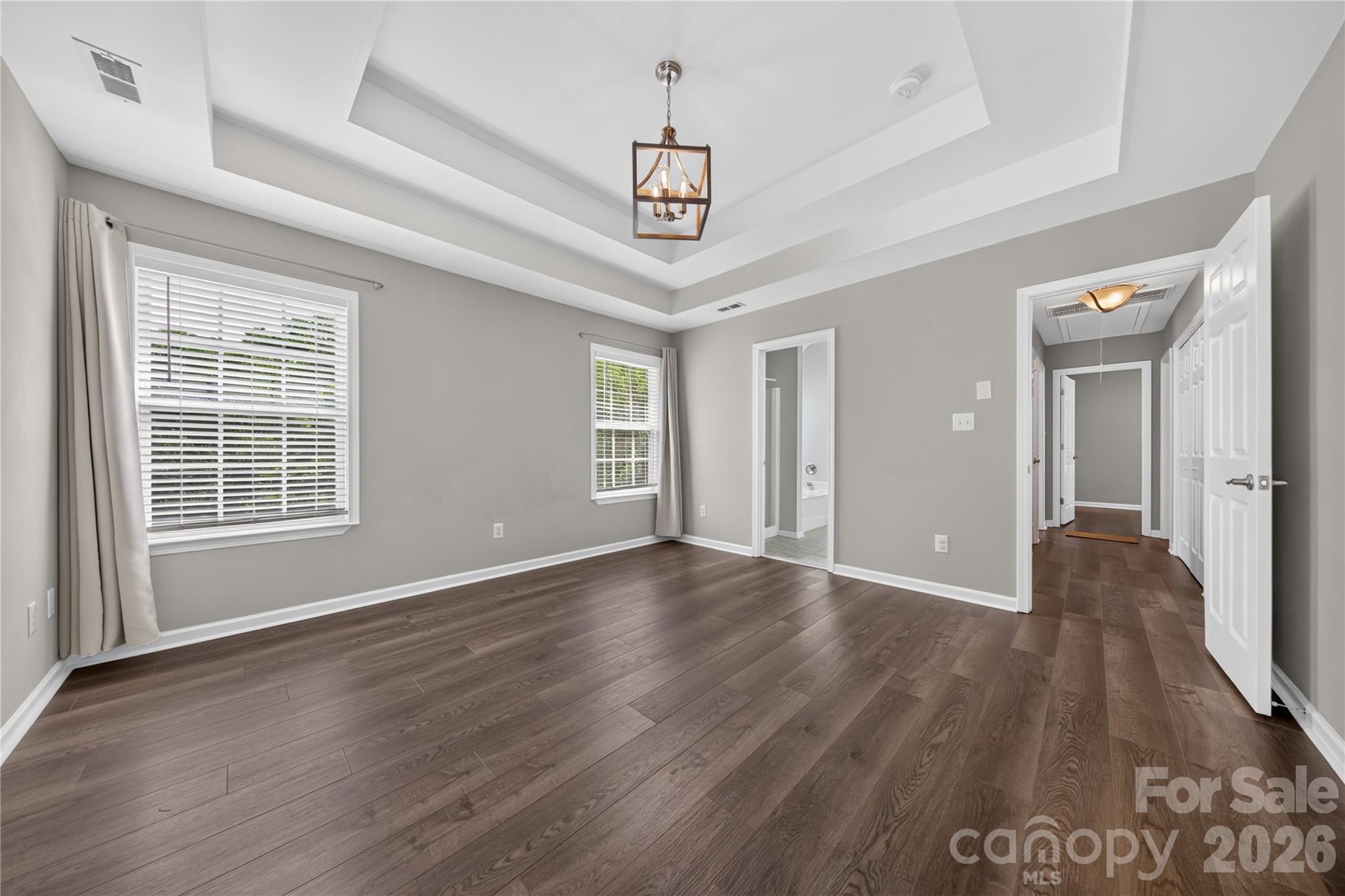 1505 Hollythorne Drive