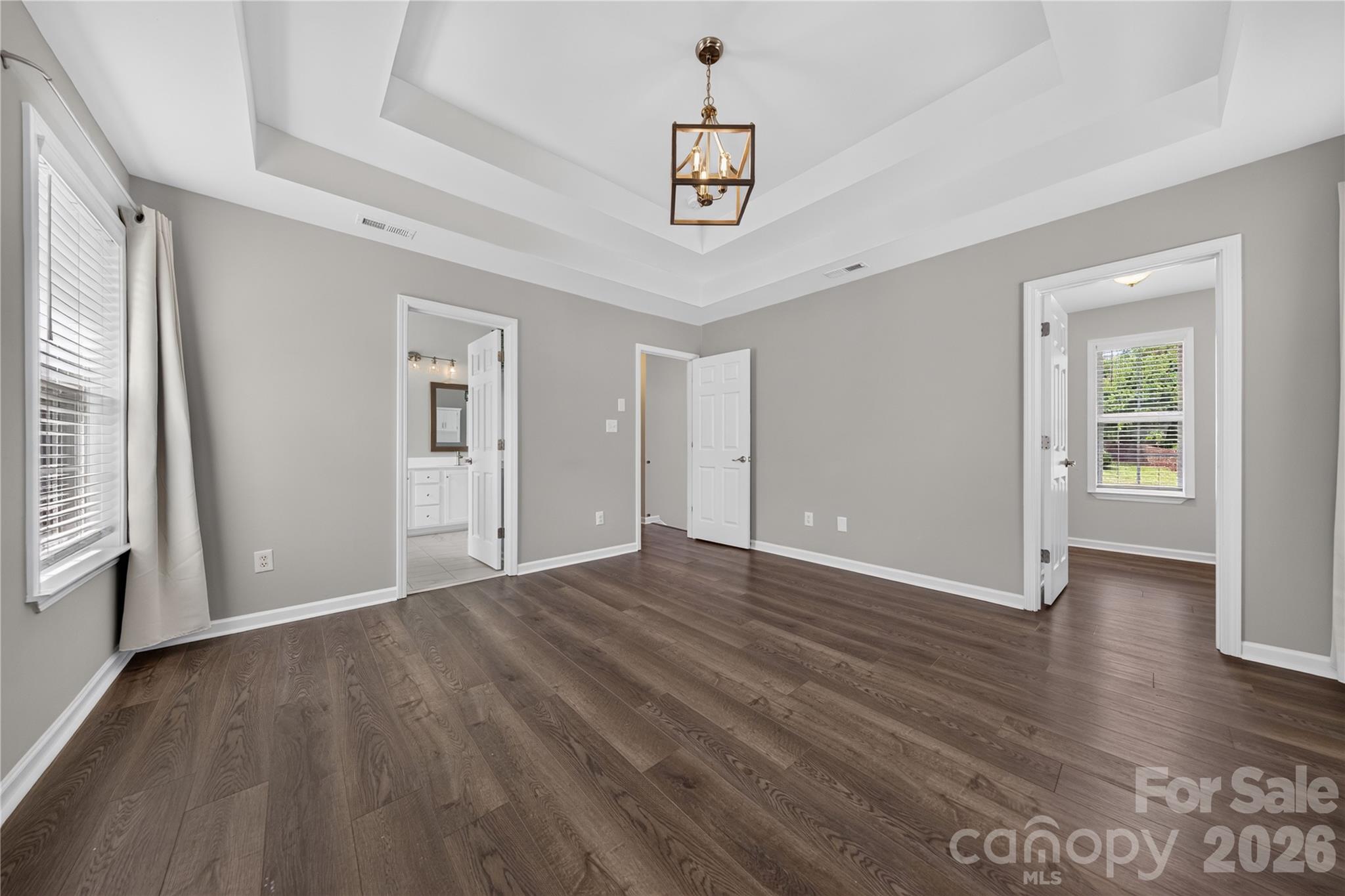 1505 Hollythorne Drive