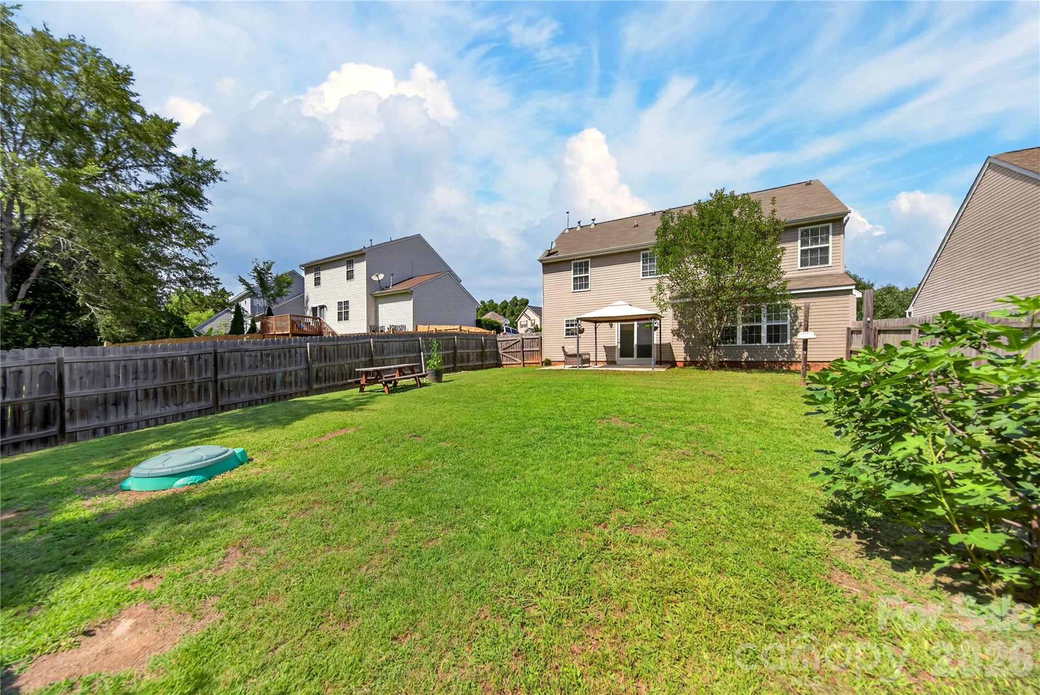 1505 Hollythorne Drive