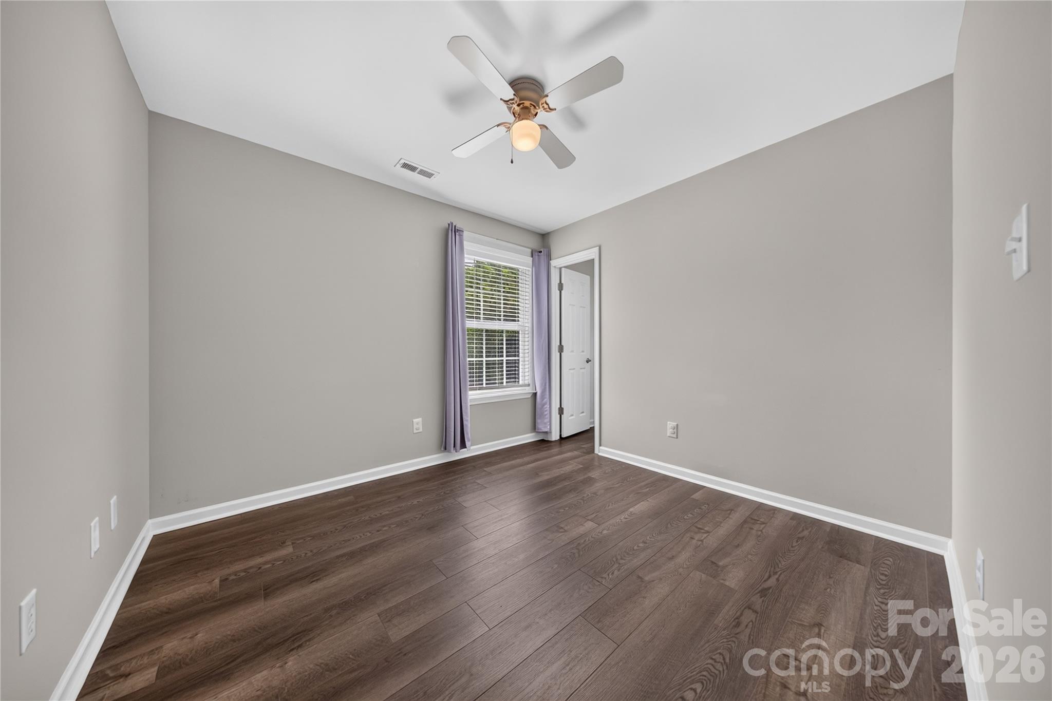 1505 Hollythorne Drive