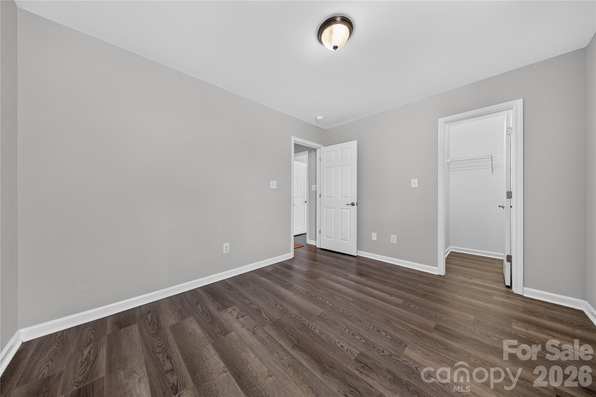 1505 Hollythorne Drive