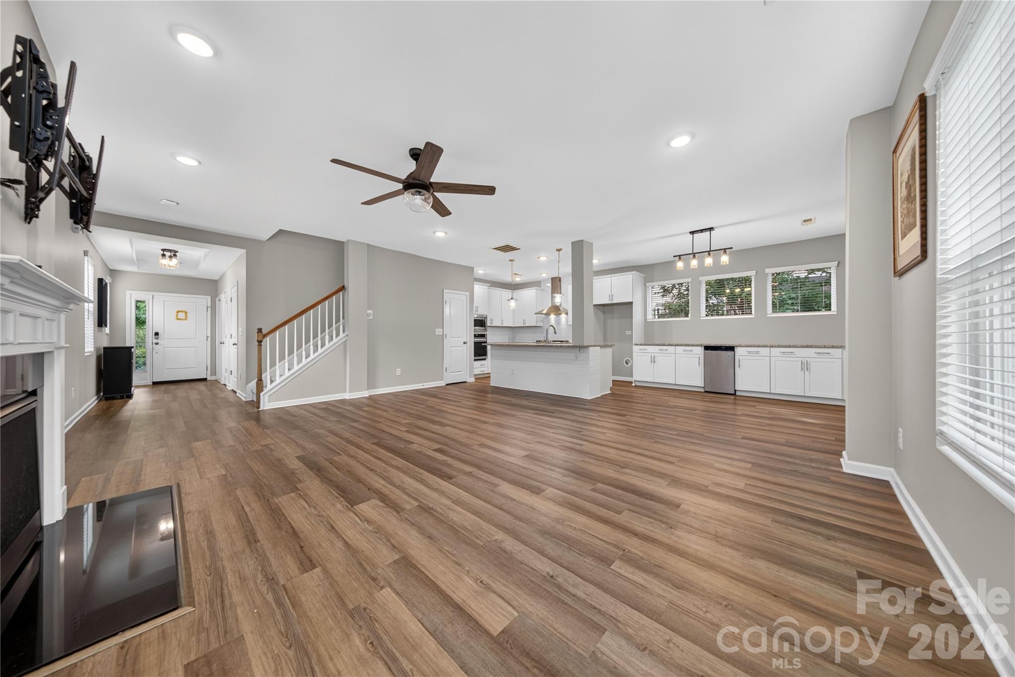 1879 Felts Parkway