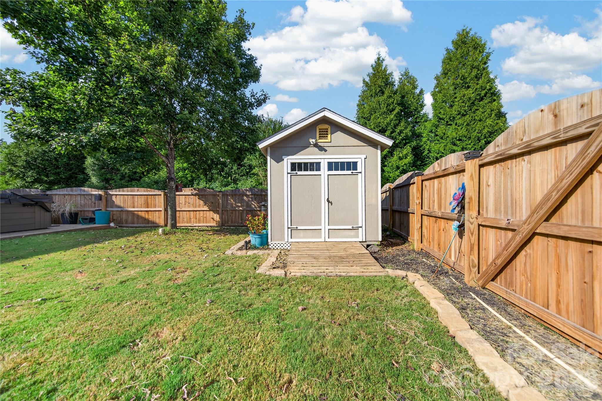 507 Fair Oaks Drive