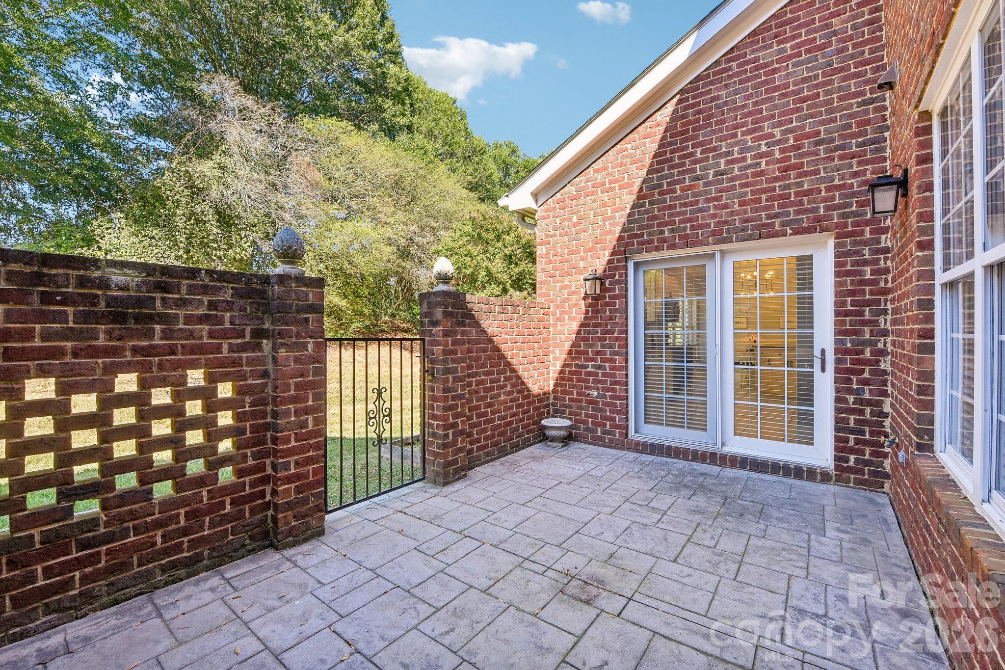 9363 Bonnie Briar Circle