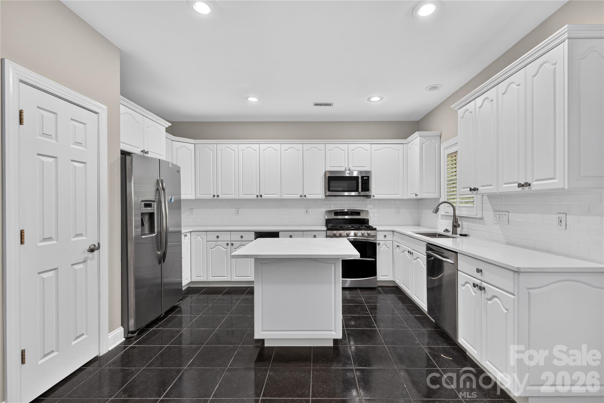 9169 Bonnie Briar Circle
