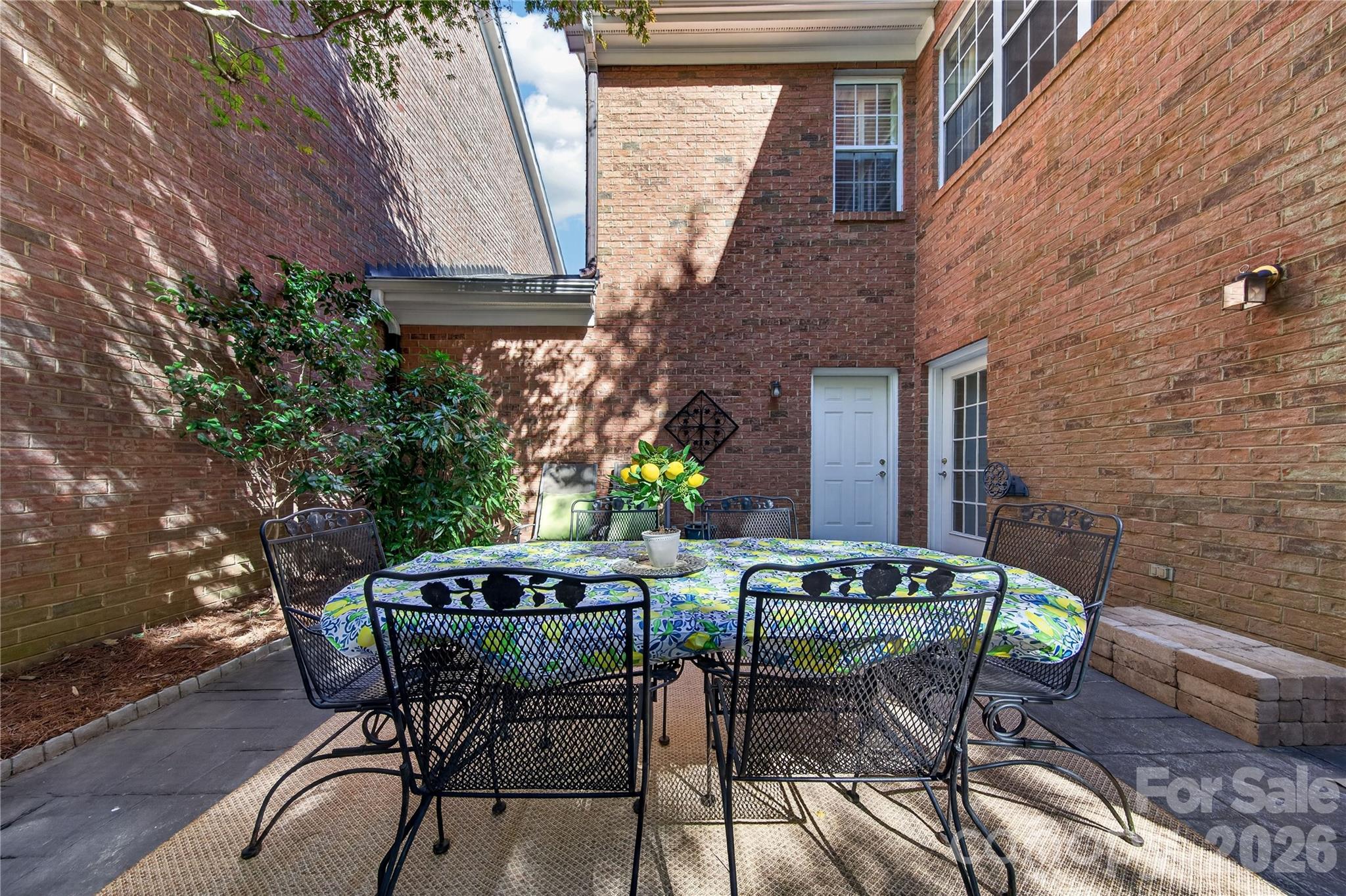 9251 Bonnie Briar Circle
