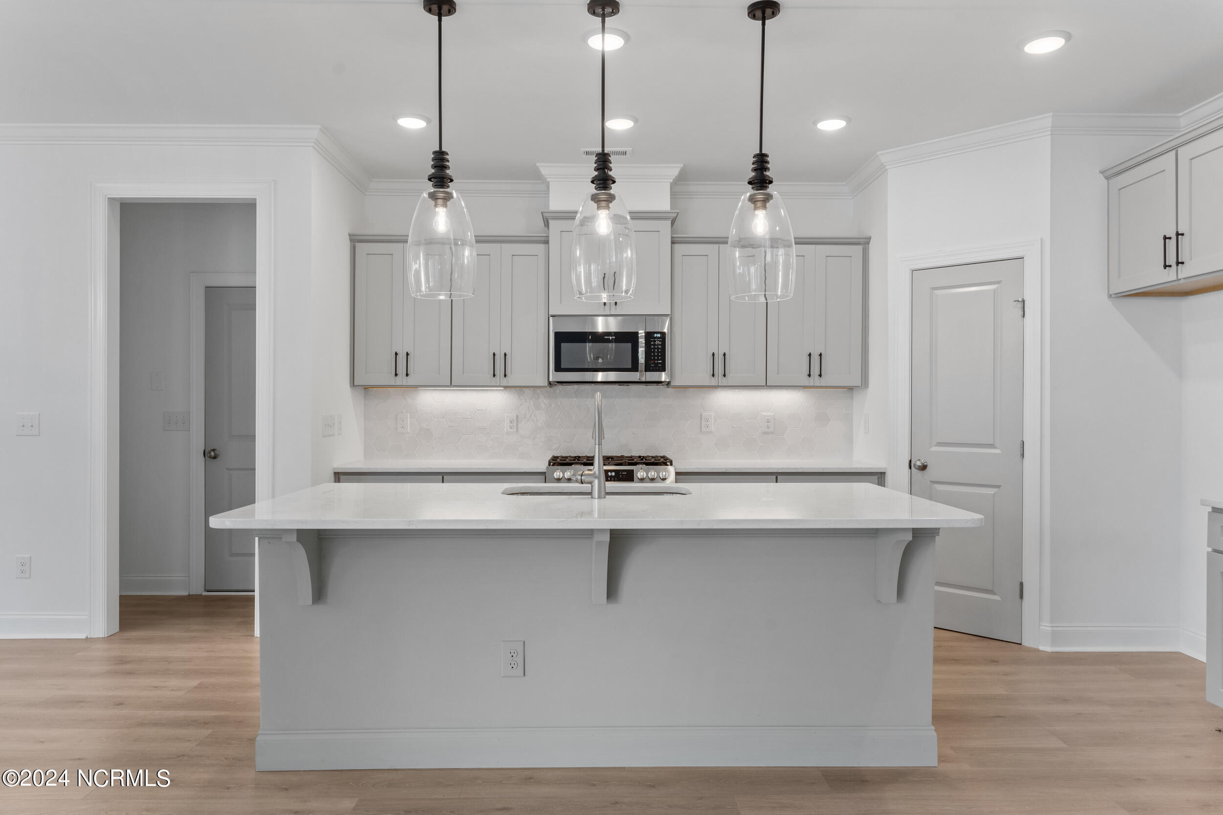 3141 Painted Turtle Loop, 32