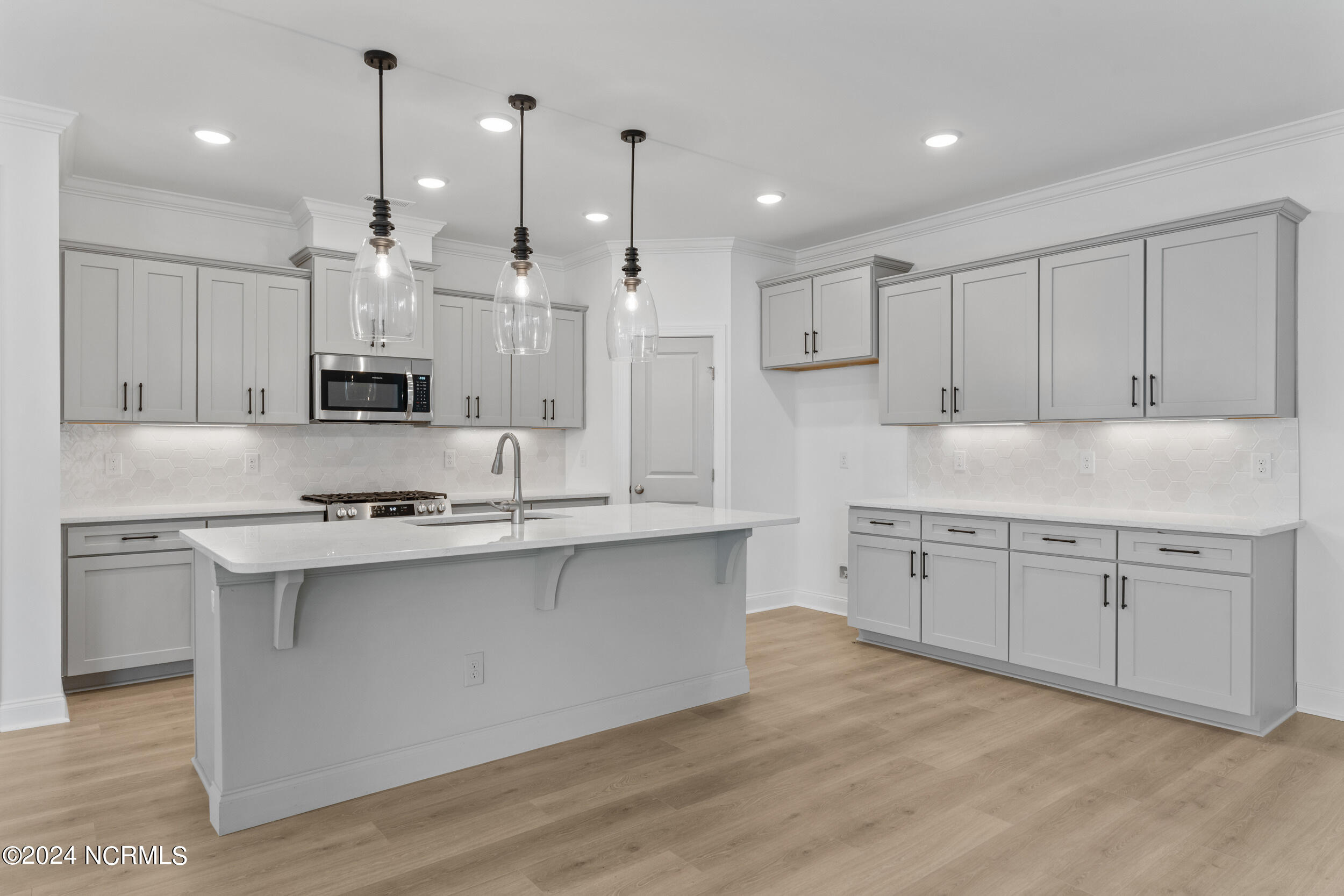 3141 Painted Turtle Loop, 32