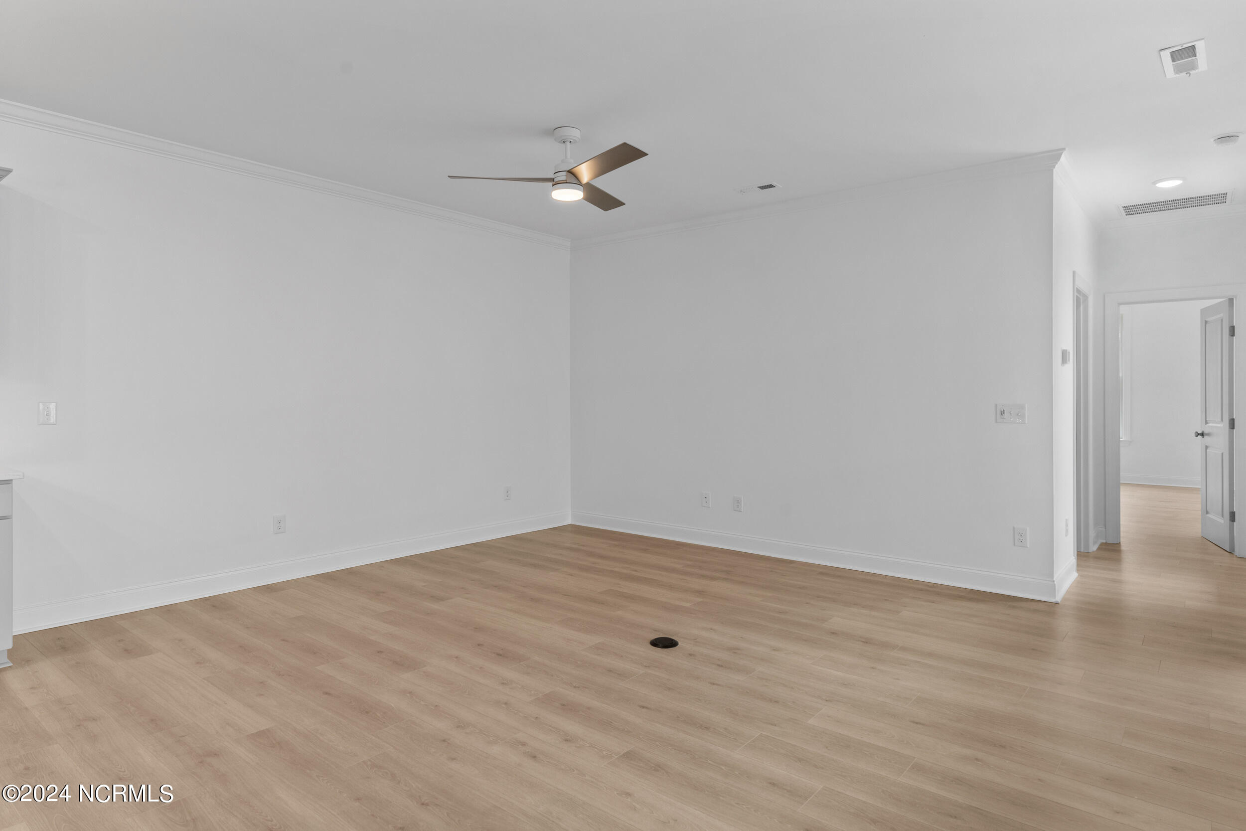 3141 Painted Turtle Loop, 32