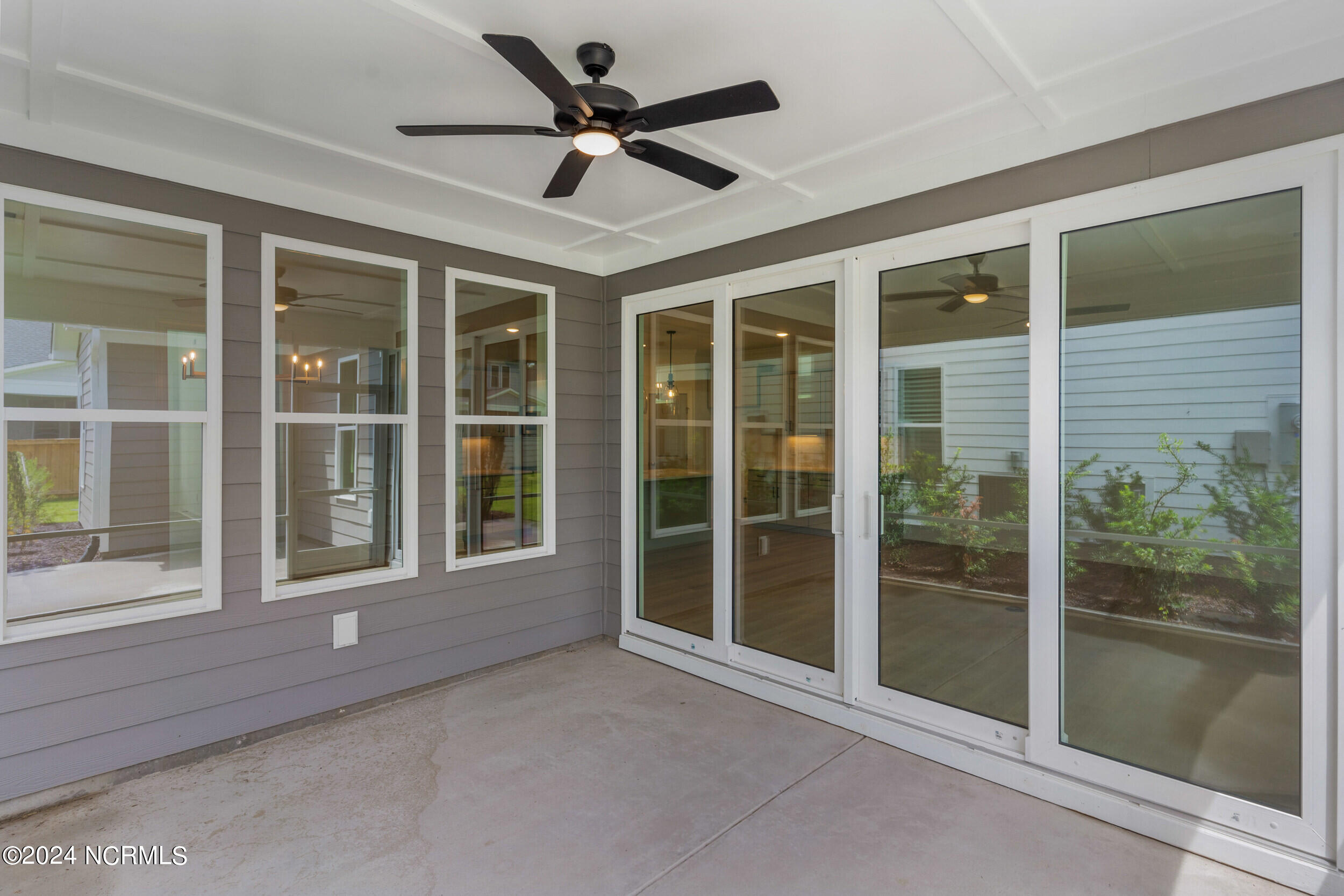 3141 Painted Turtle Loop, 32