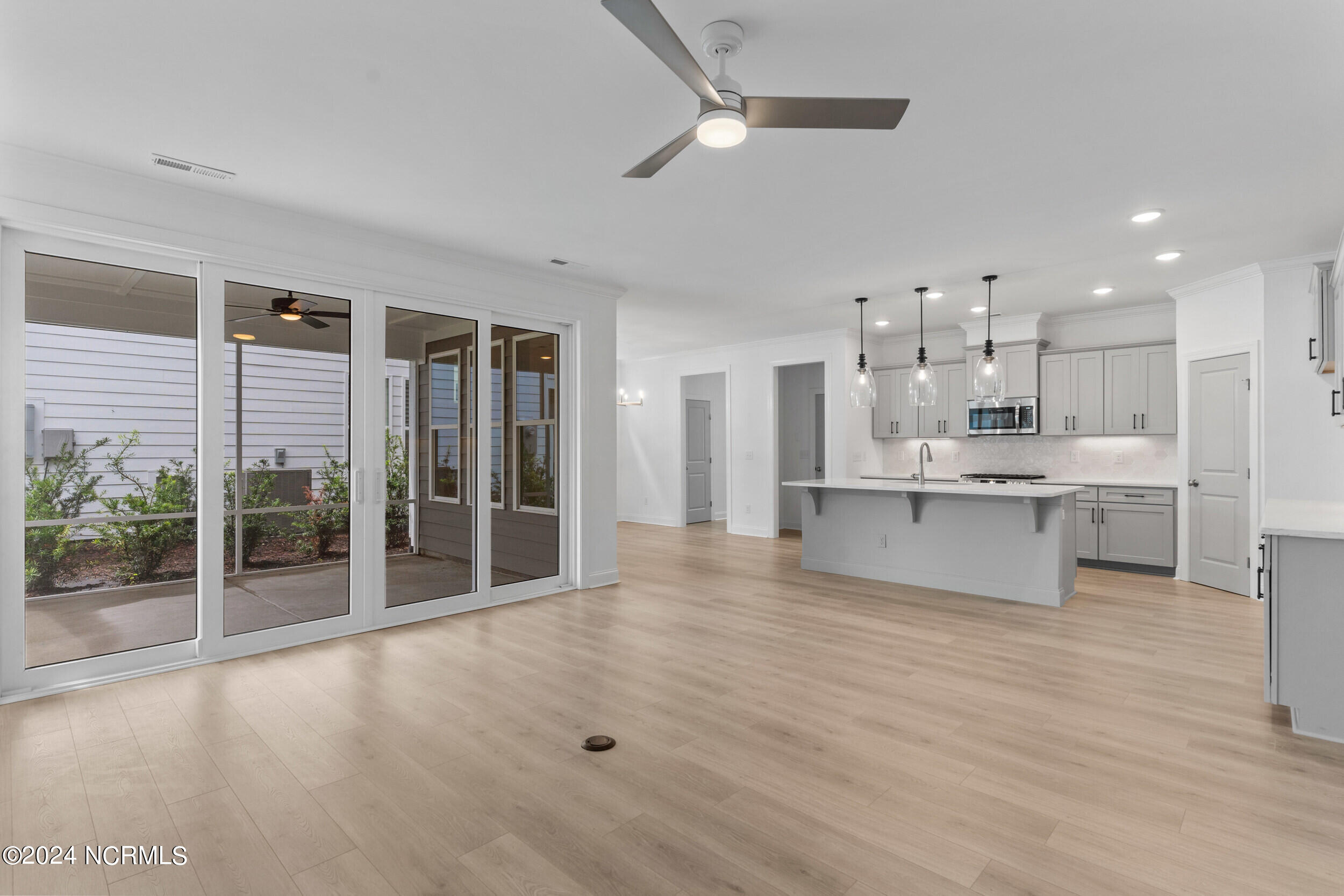 3141 Painted Turtle Loop, 32