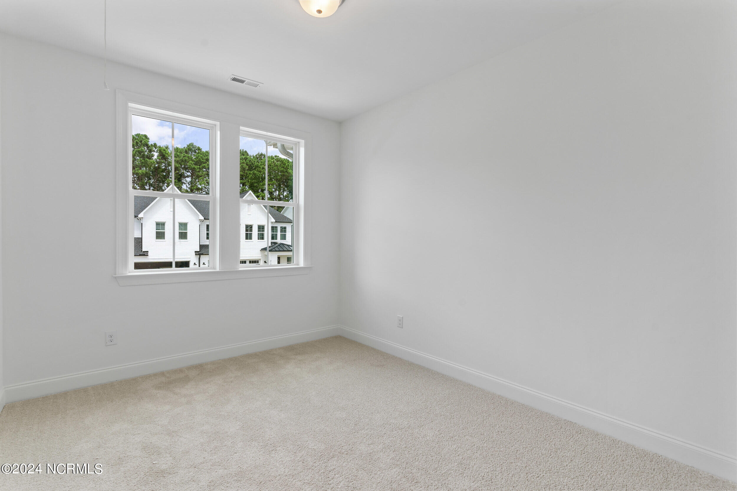 3141 Painted Turtle Loop, 32