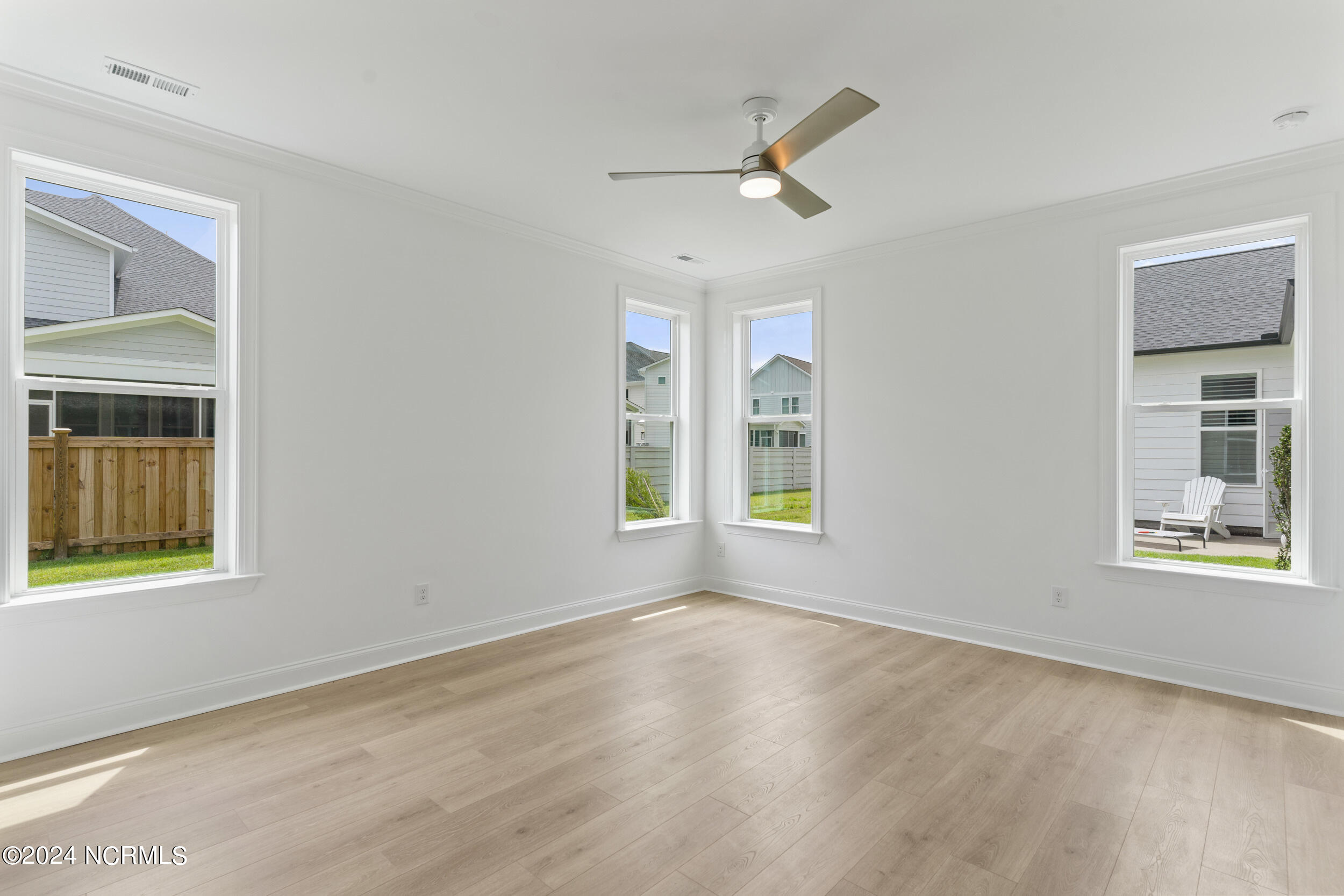 3141 Painted Turtle Loop, 32