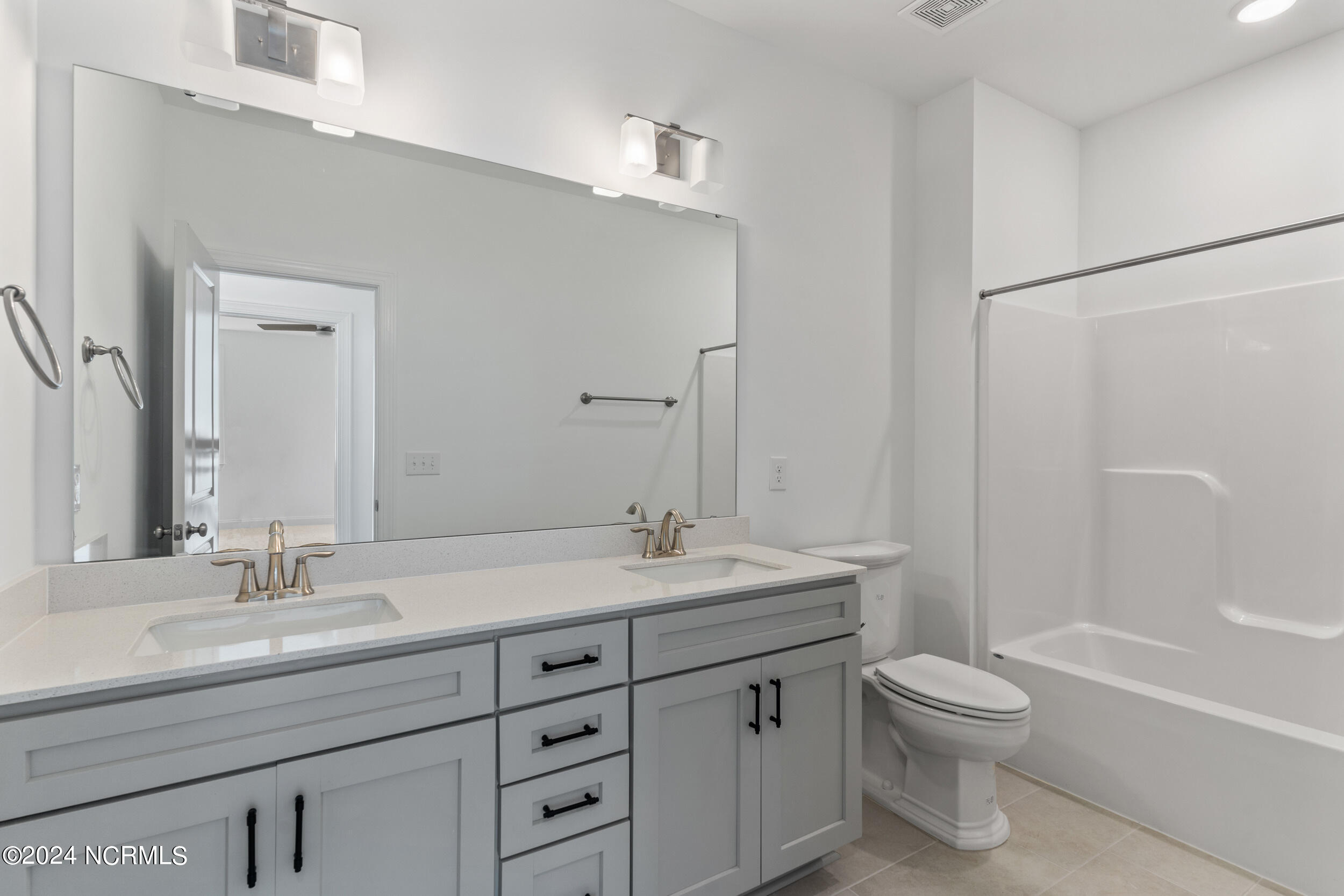 3141 Painted Turtle Loop, 32