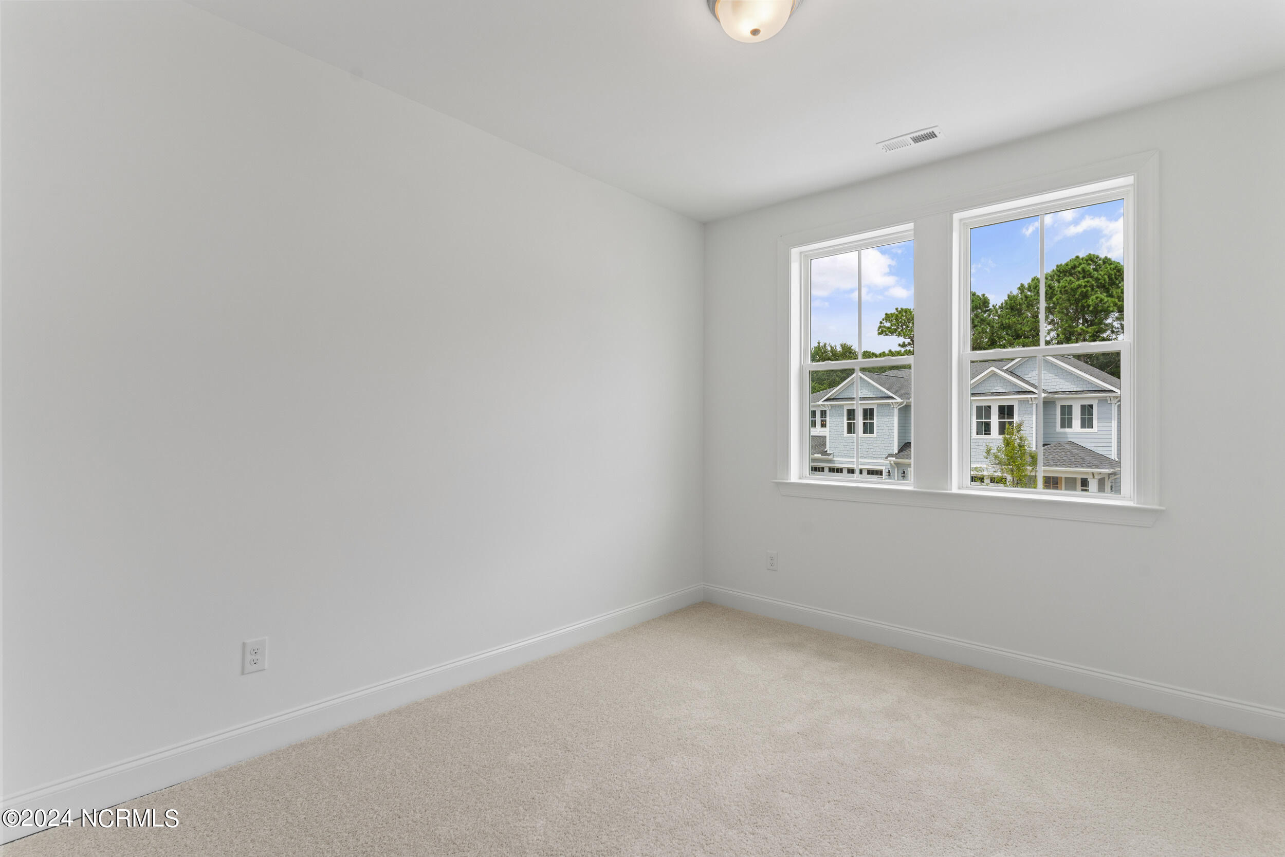 3141 Painted Turtle Loop, 32