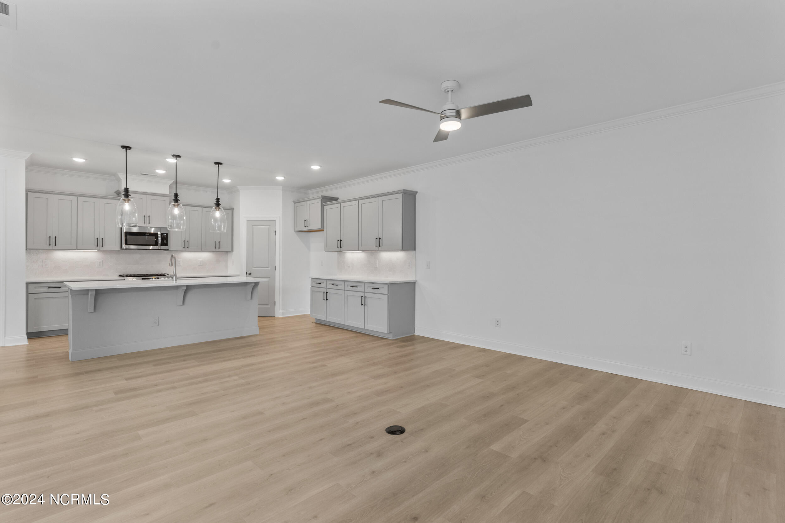 3141 Painted Turtle Loop, 32