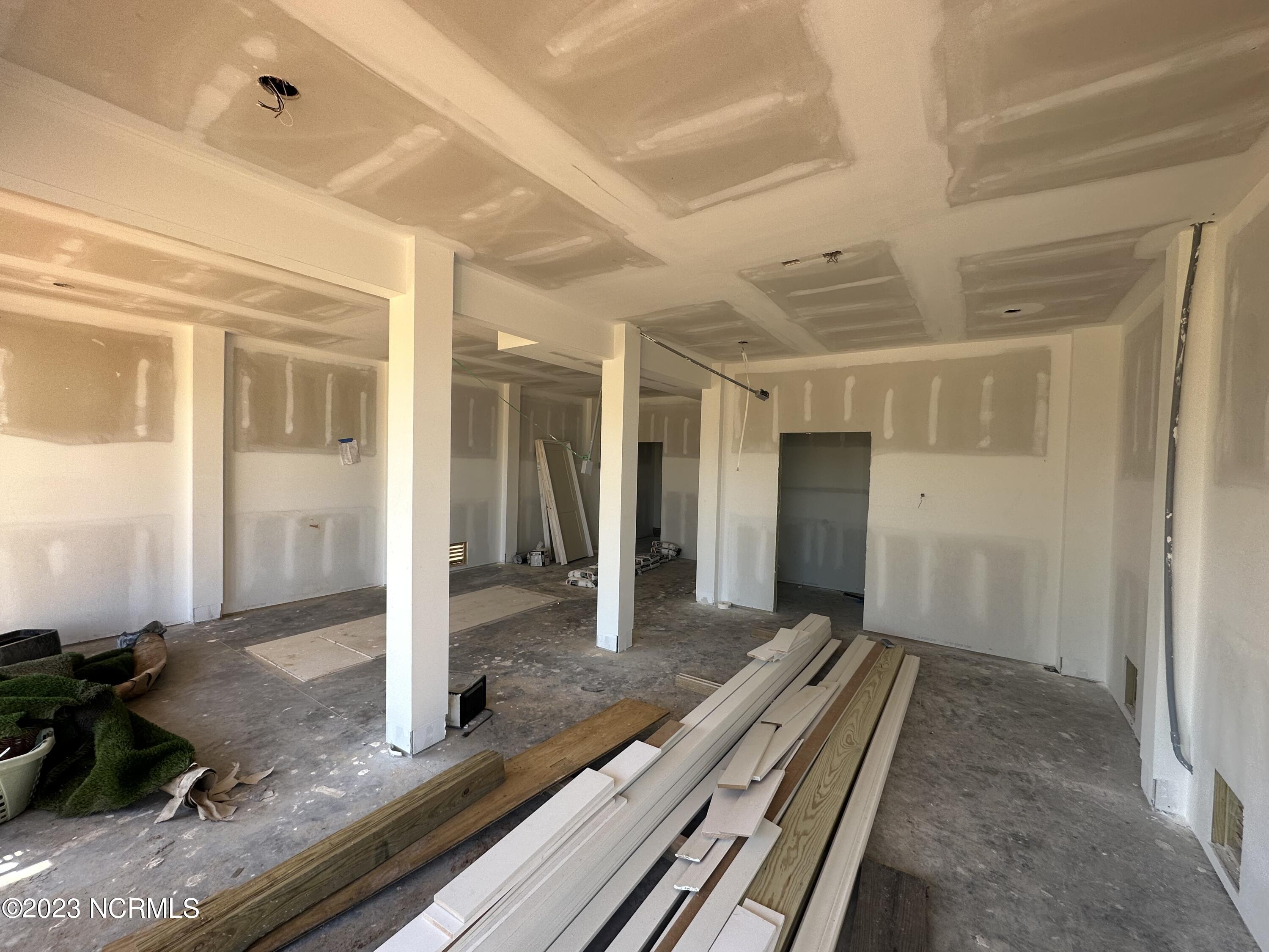 219 Spartanburg Avenue, 1