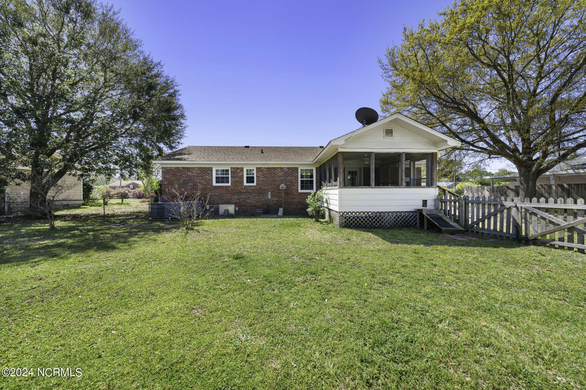 317 N Crestwood Drive