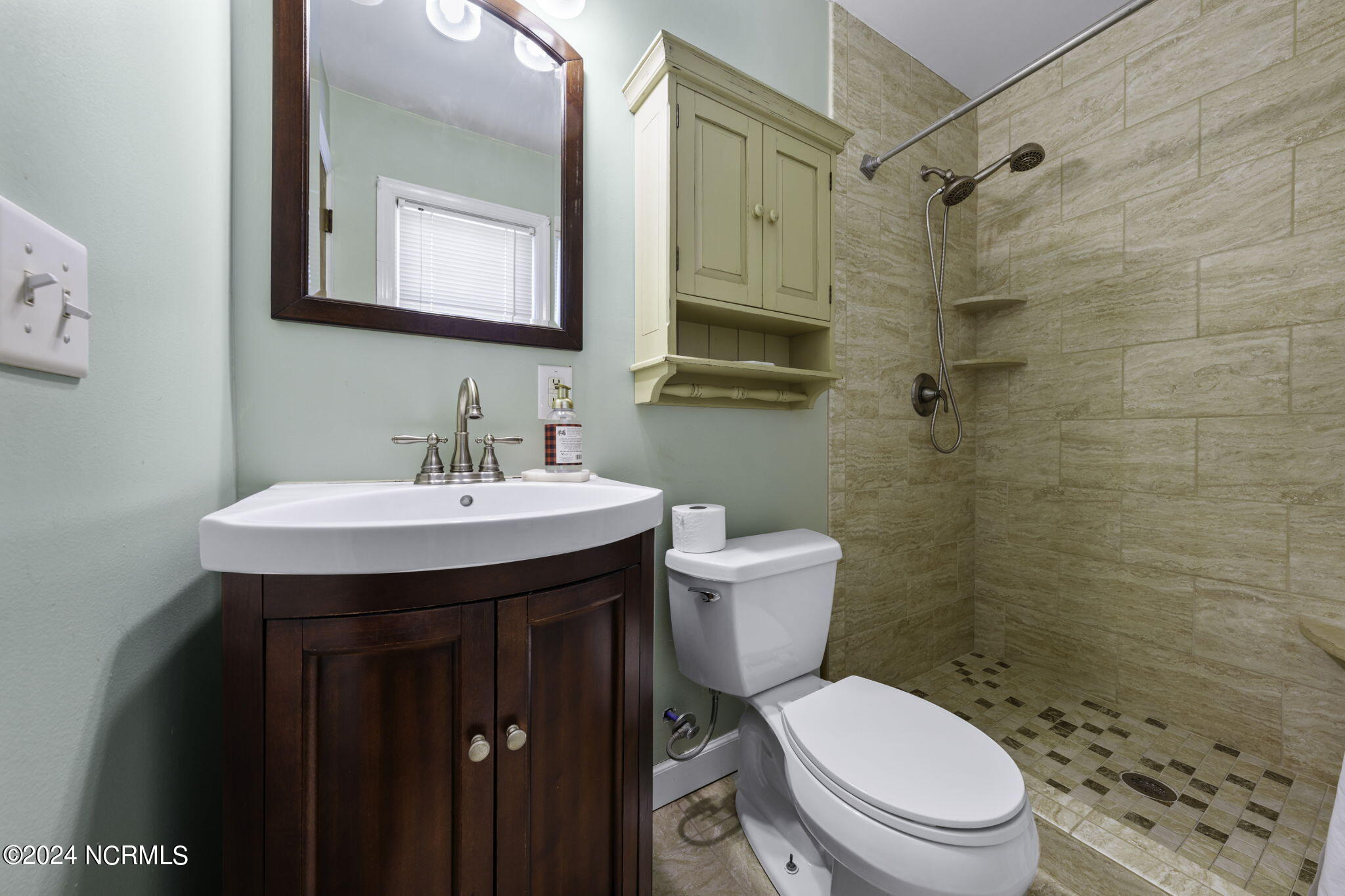 317 N Crestwood Drive