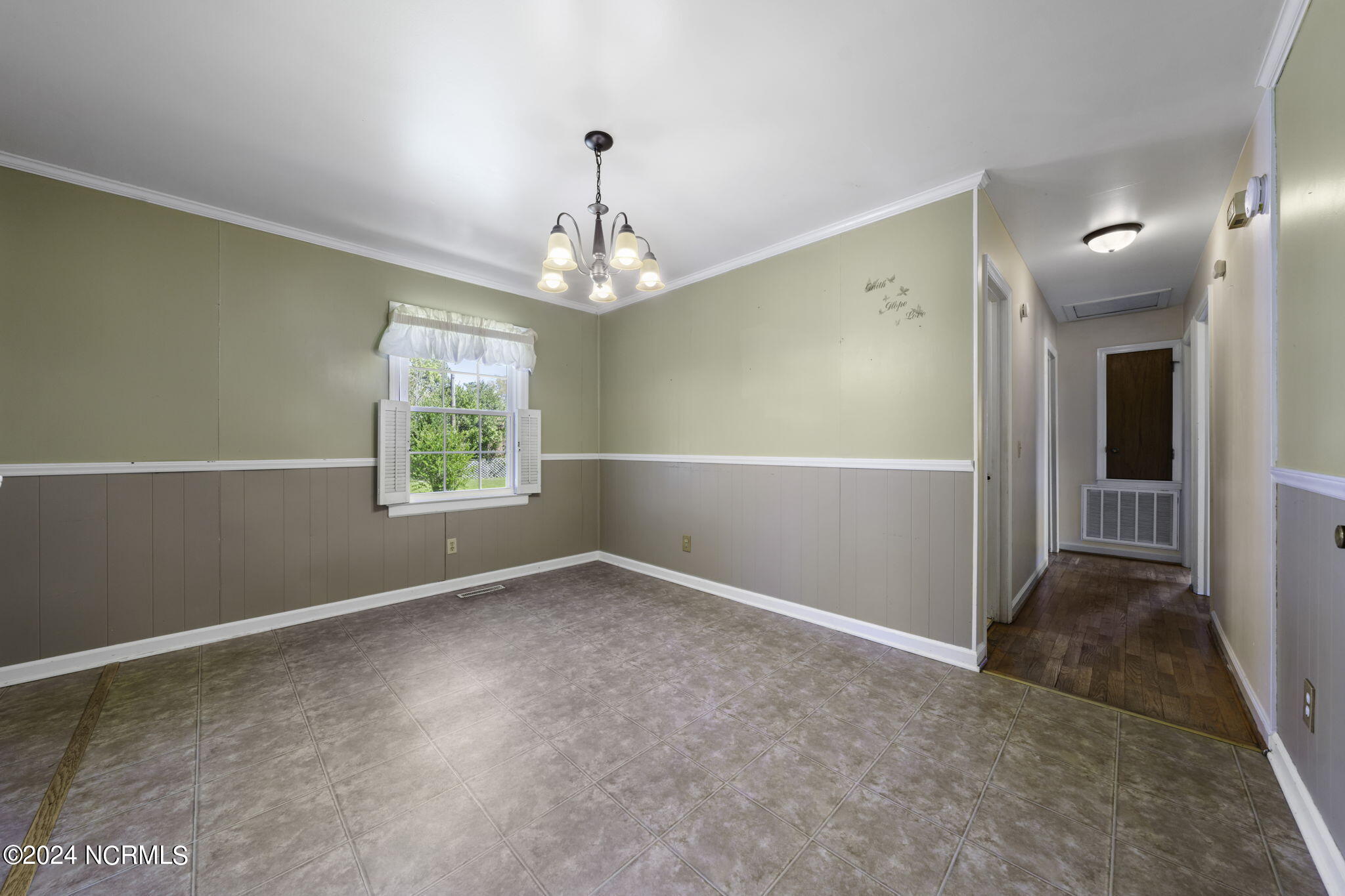 317 N Crestwood Drive