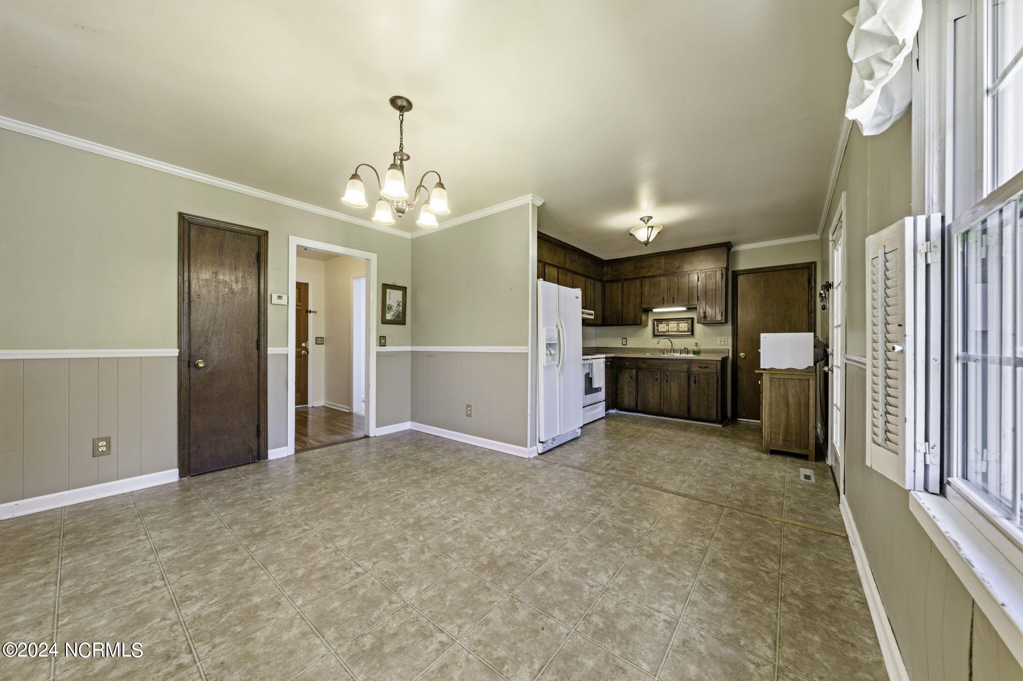 317 N Crestwood Drive