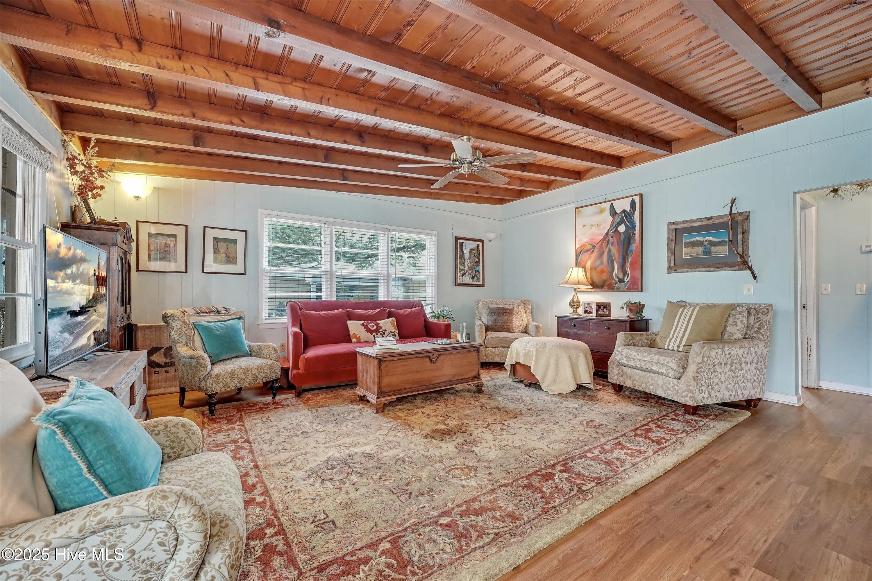 109 SW 16th Street