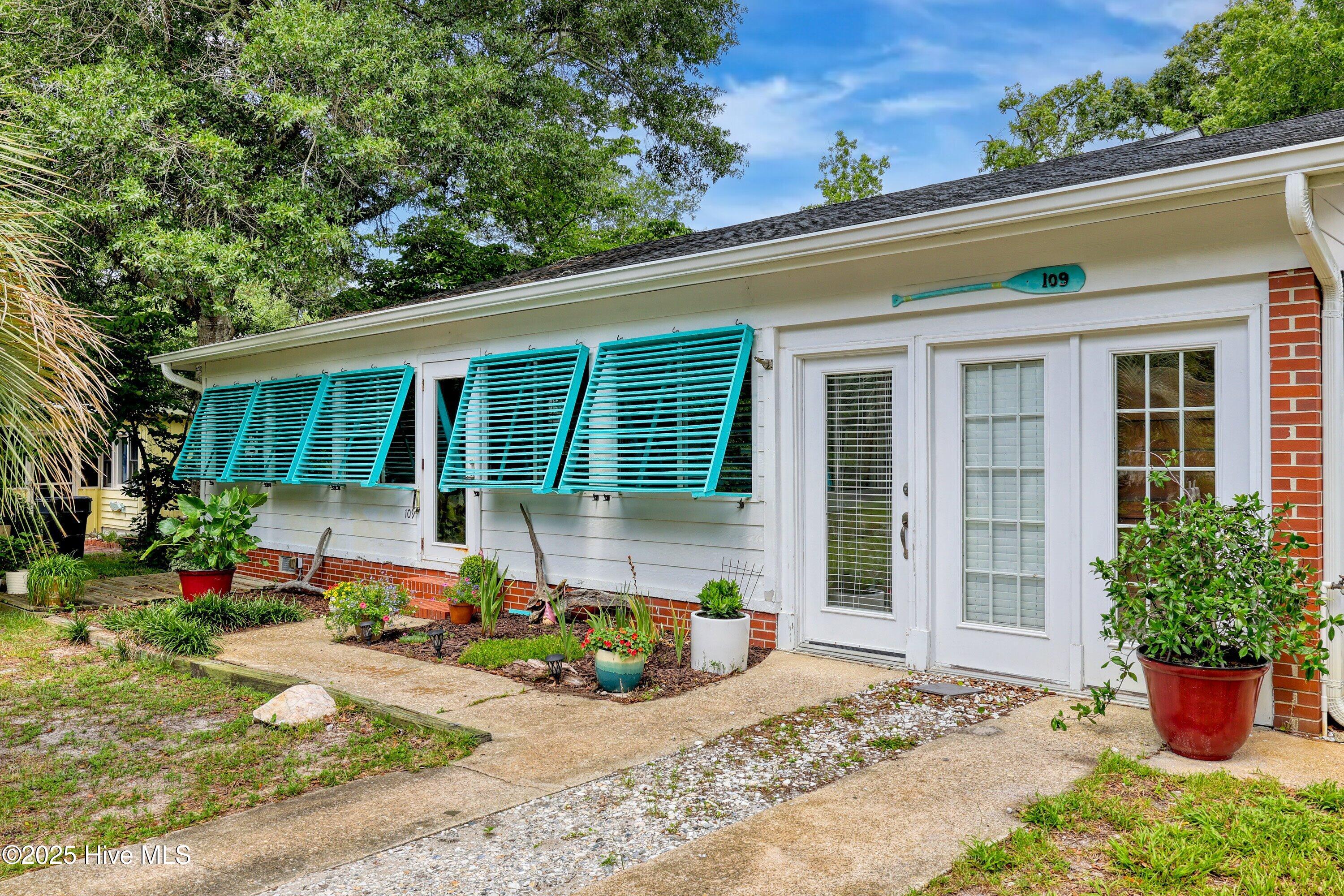109 SW 16th Street