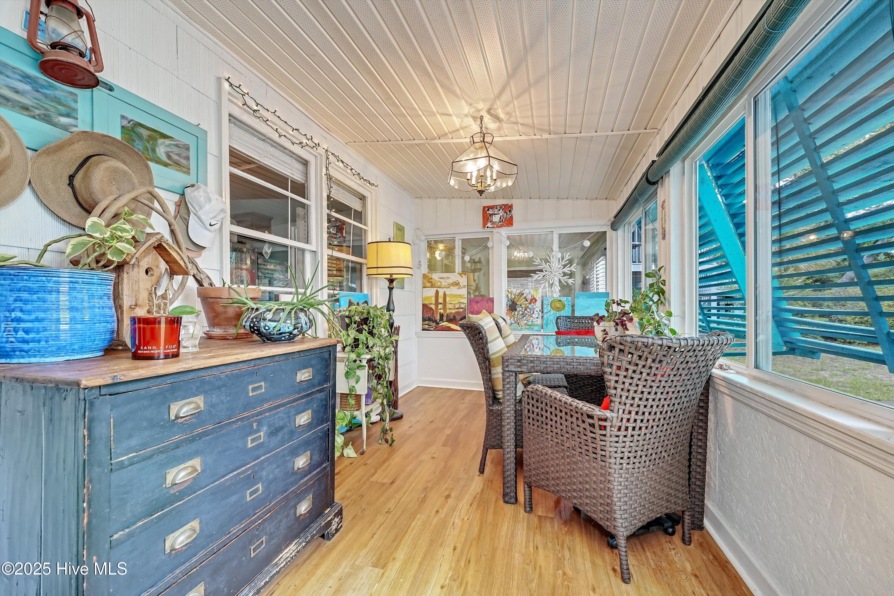 109 SW 16th Street