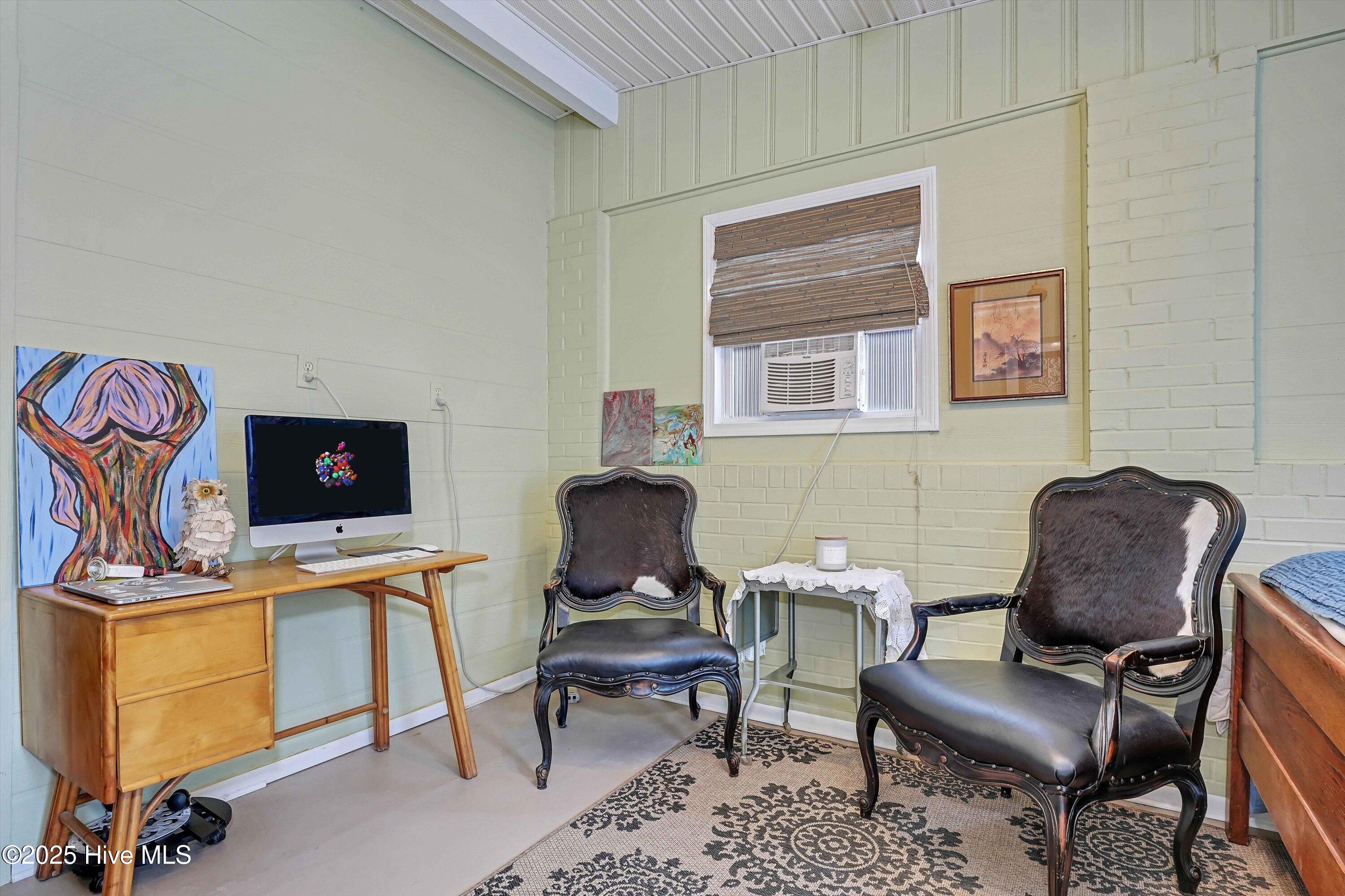 109 SW 16th Street