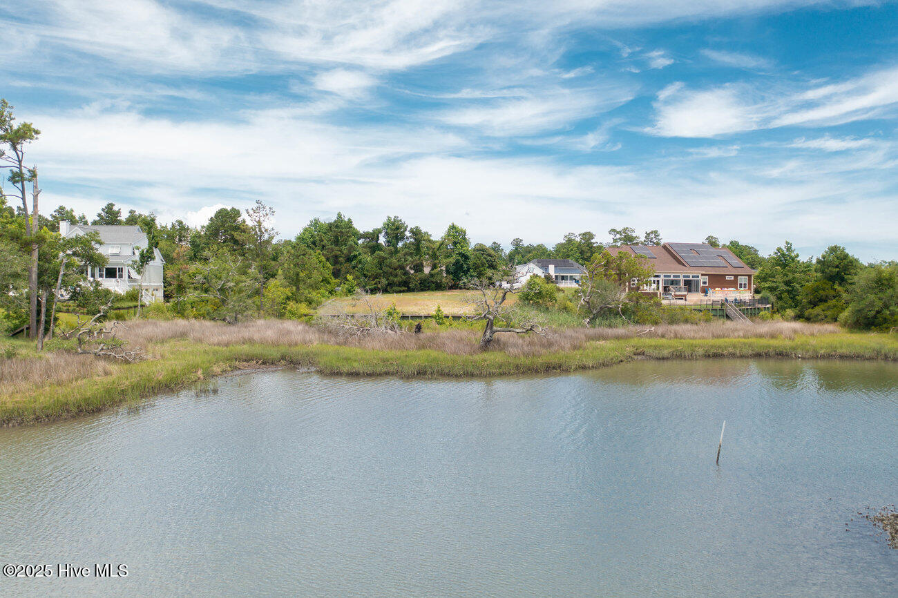 119 13 Waters Edge Drive