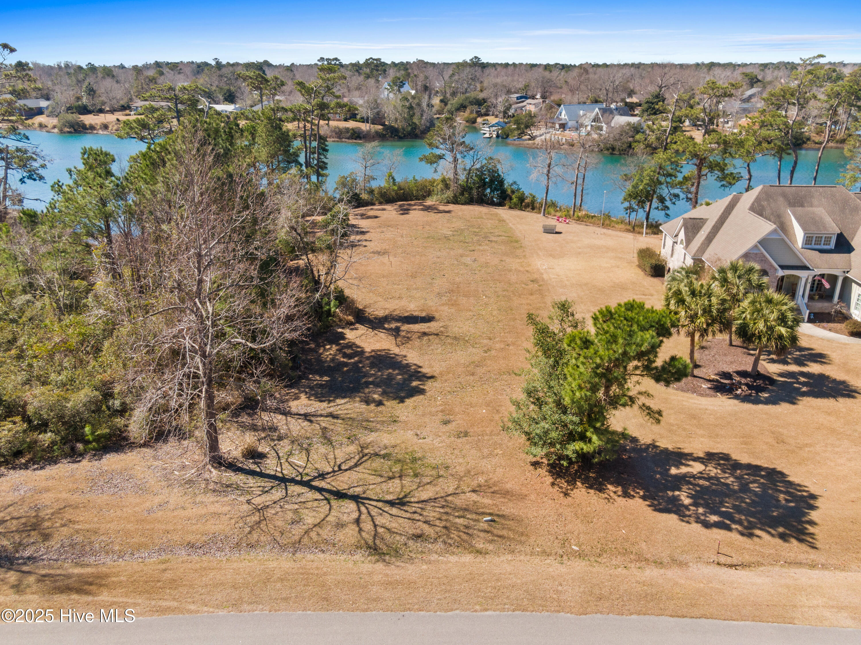 119 13 Waters Edge Drive