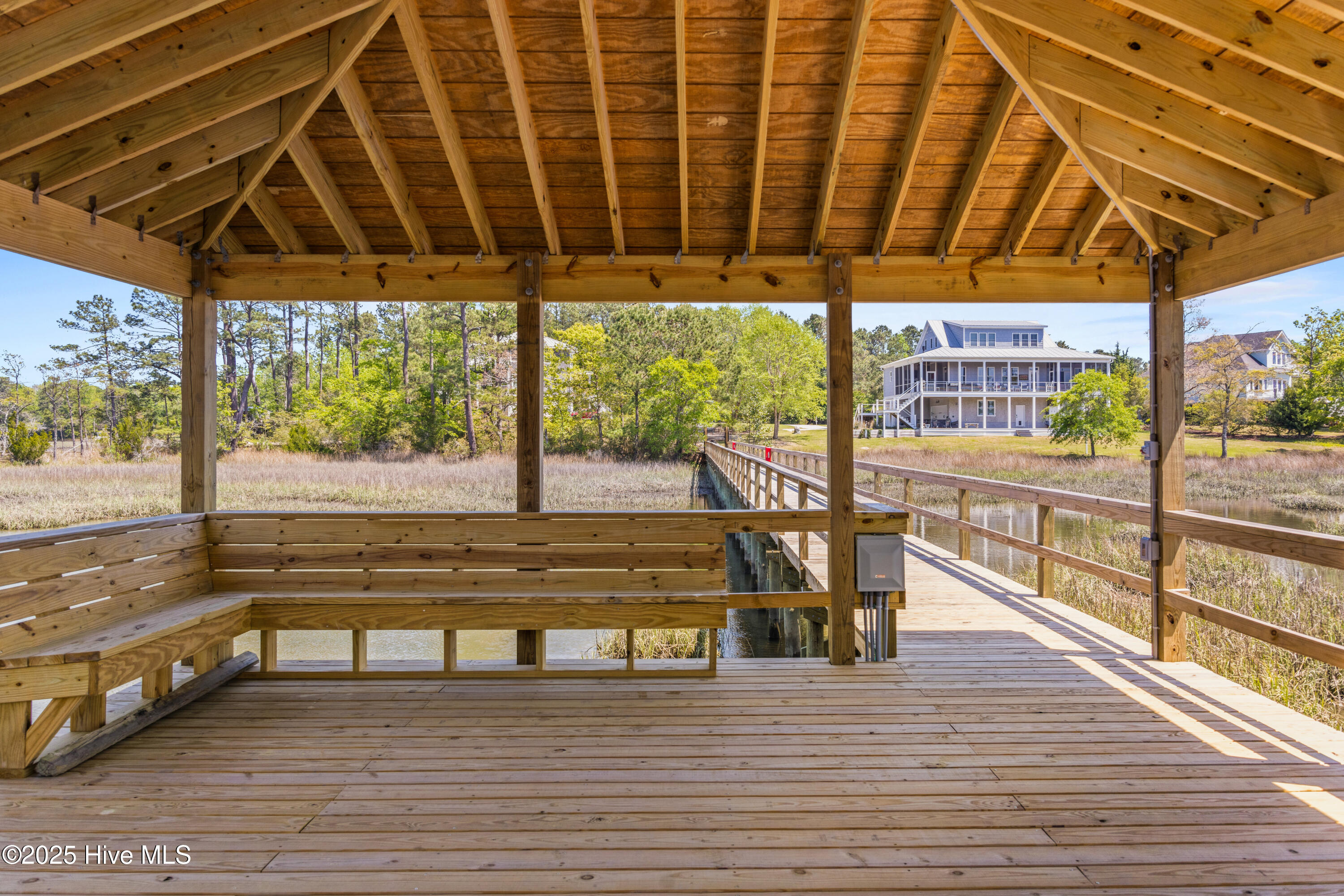 119 13 Waters Edge Drive