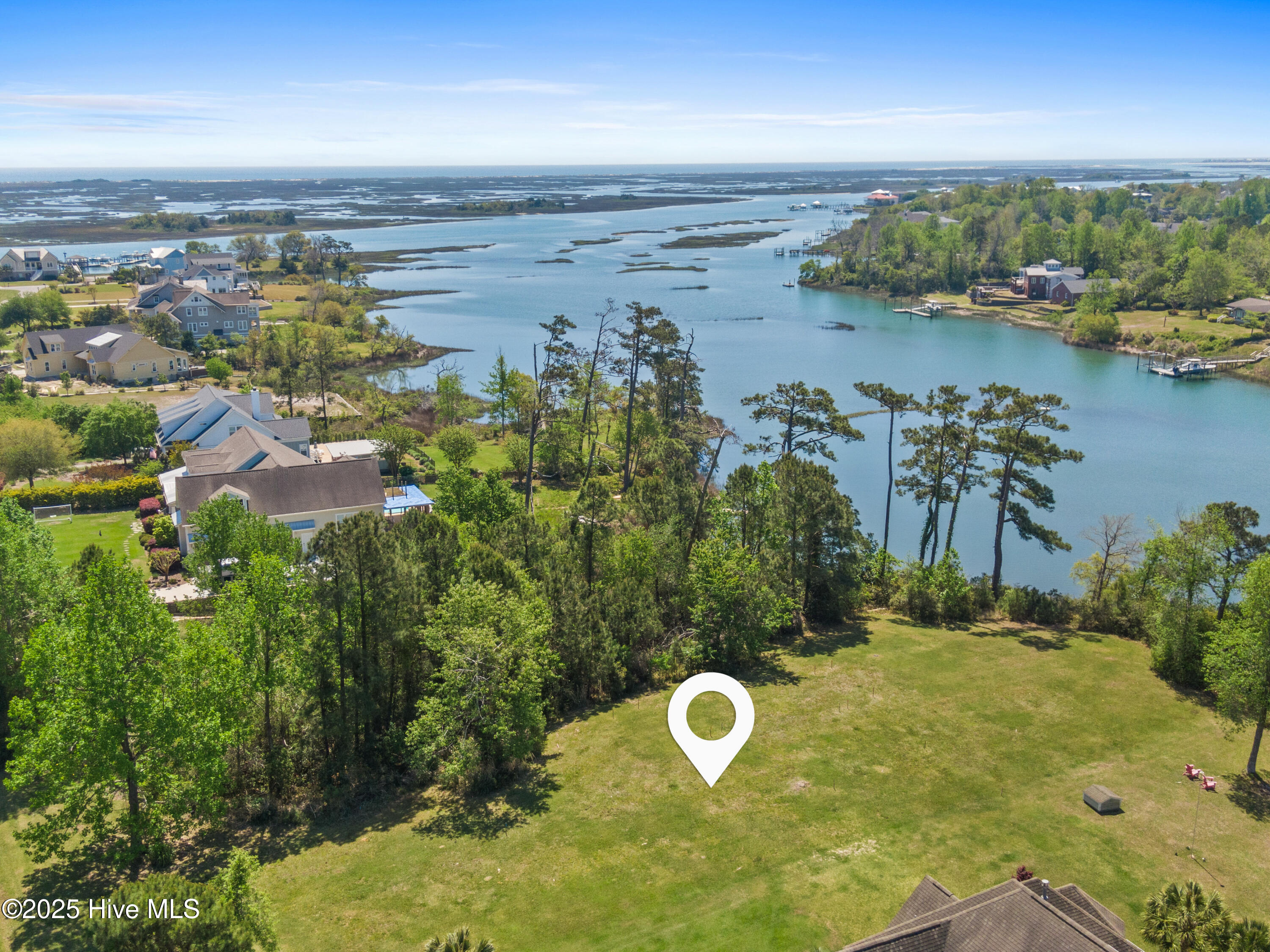 119 13 Waters Edge Drive