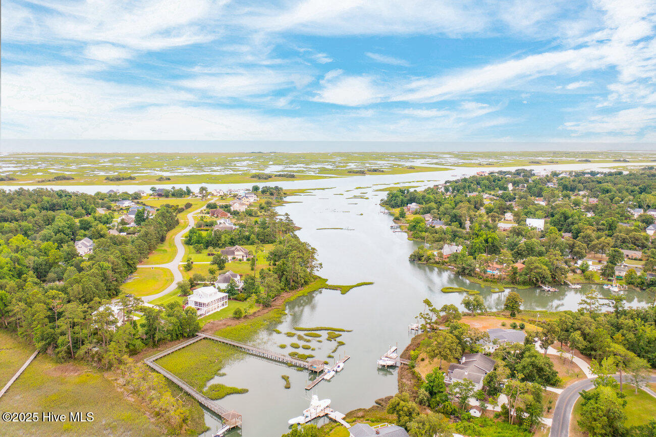 119 13 Waters Edge Drive