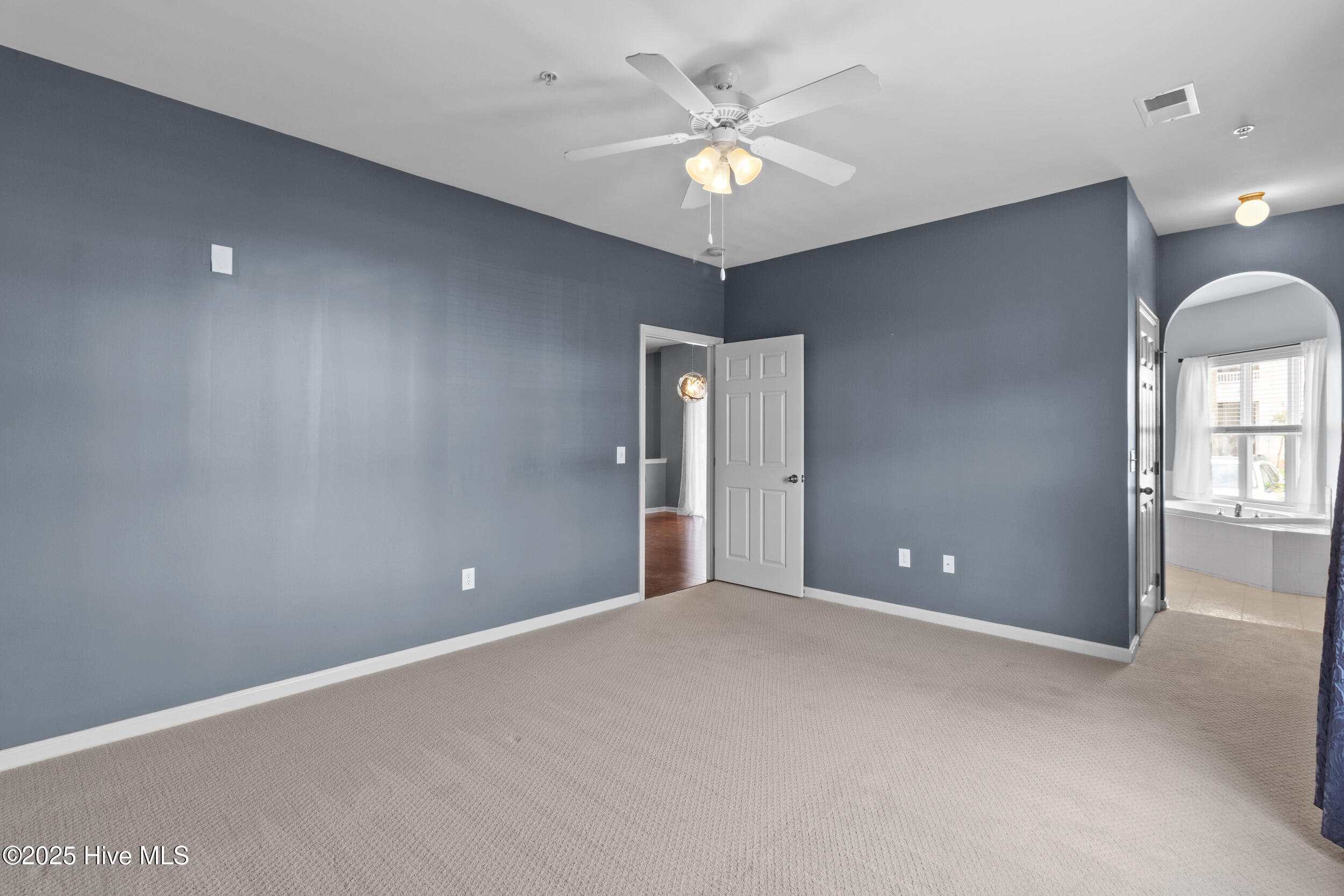 3907 Botsford Court, Unit 101