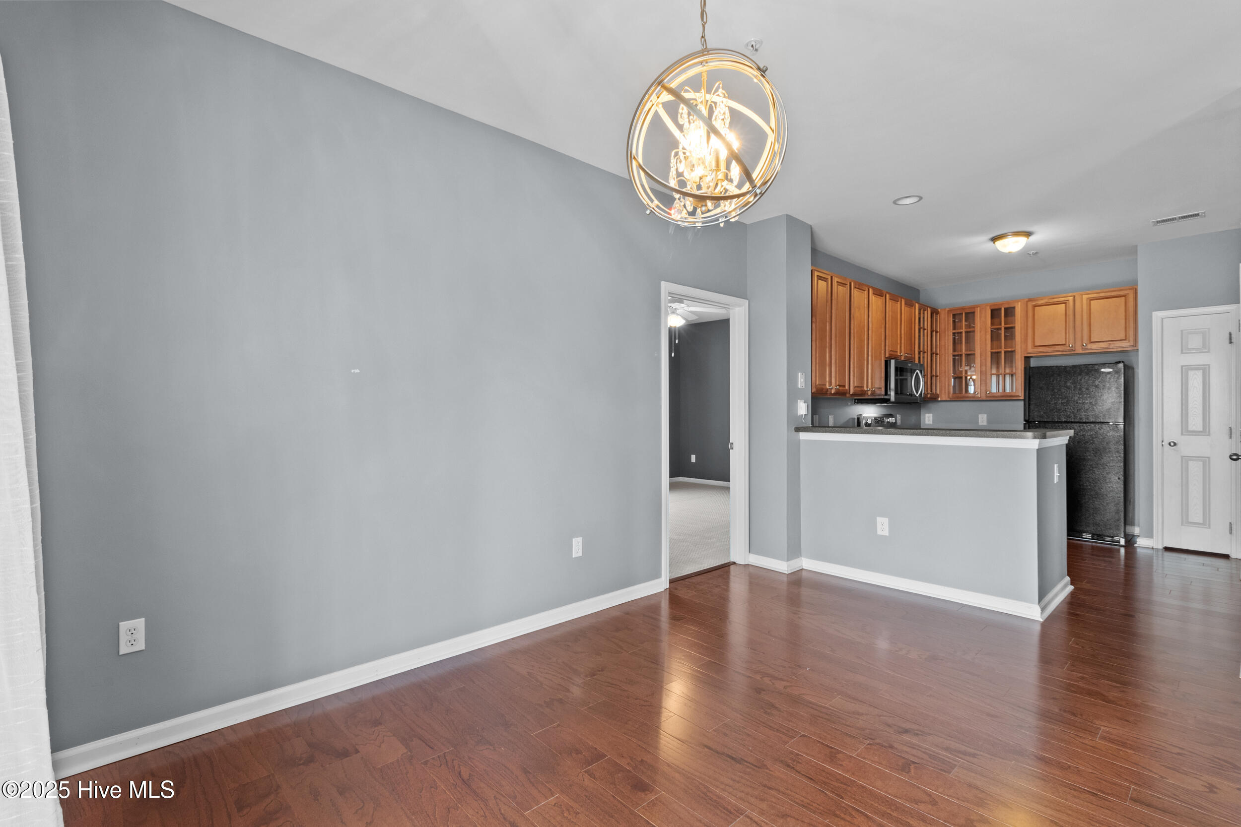 3907 Botsford Court, Unit 101