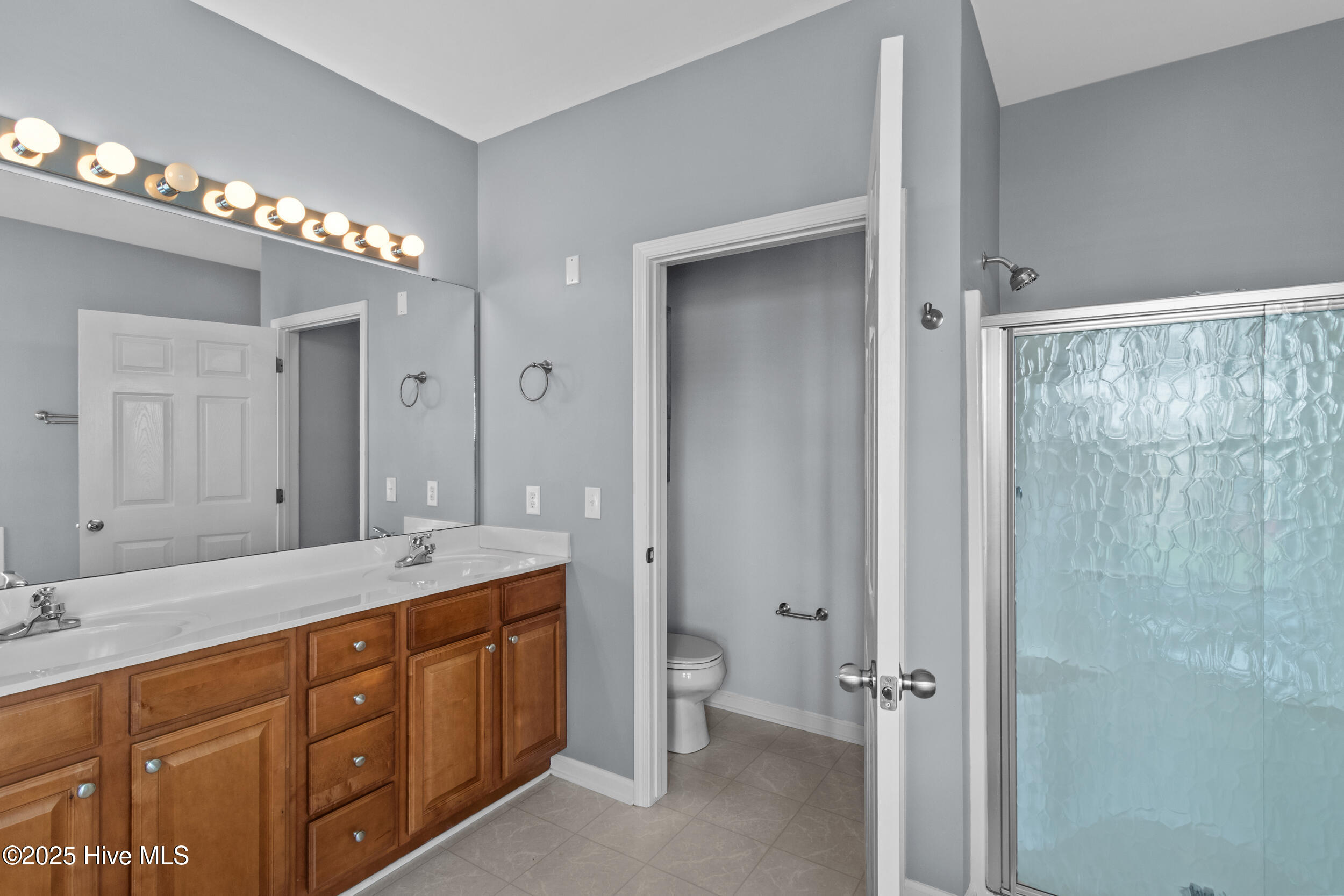 3907 Botsford Court, Unit 101