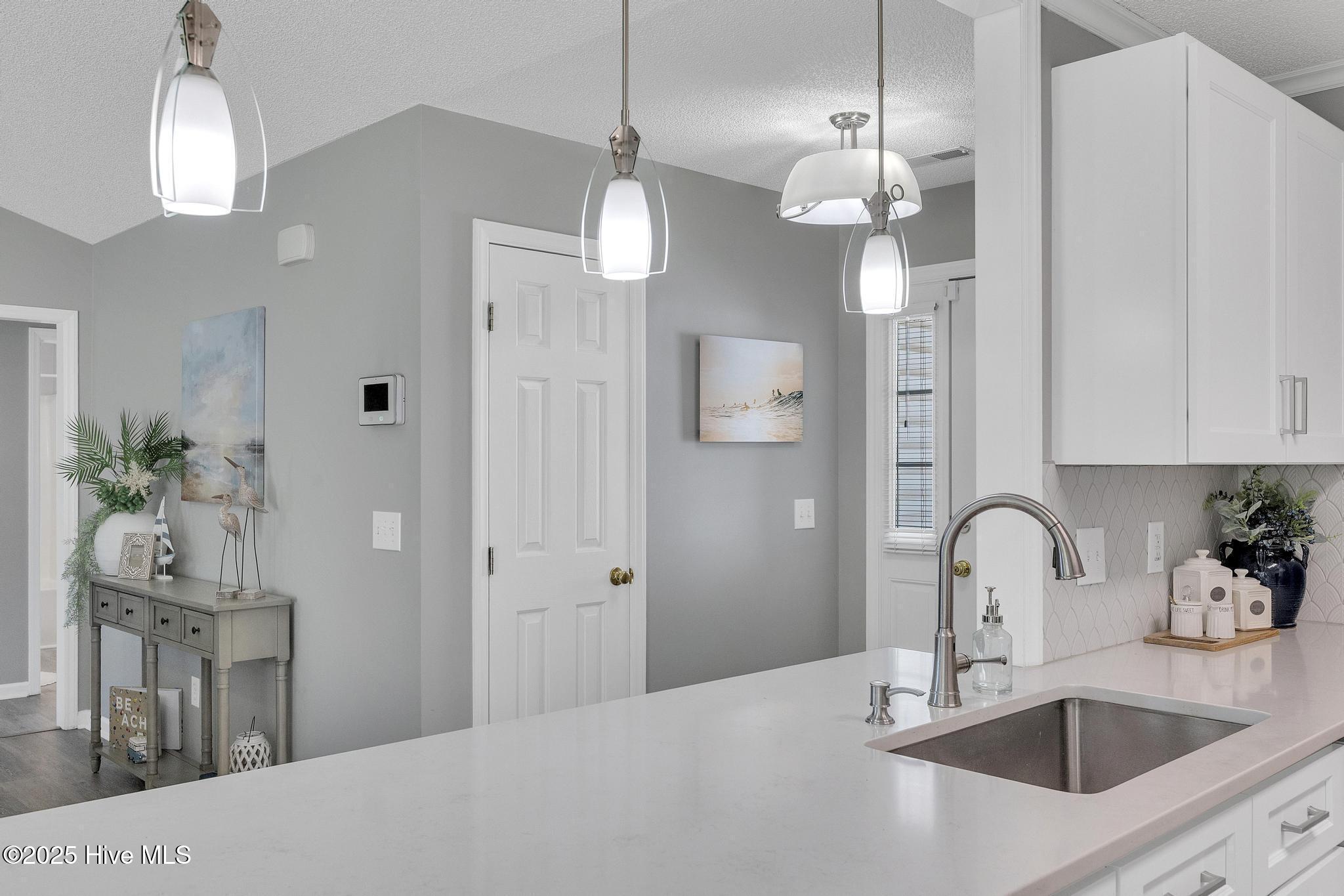 422 Point View Court