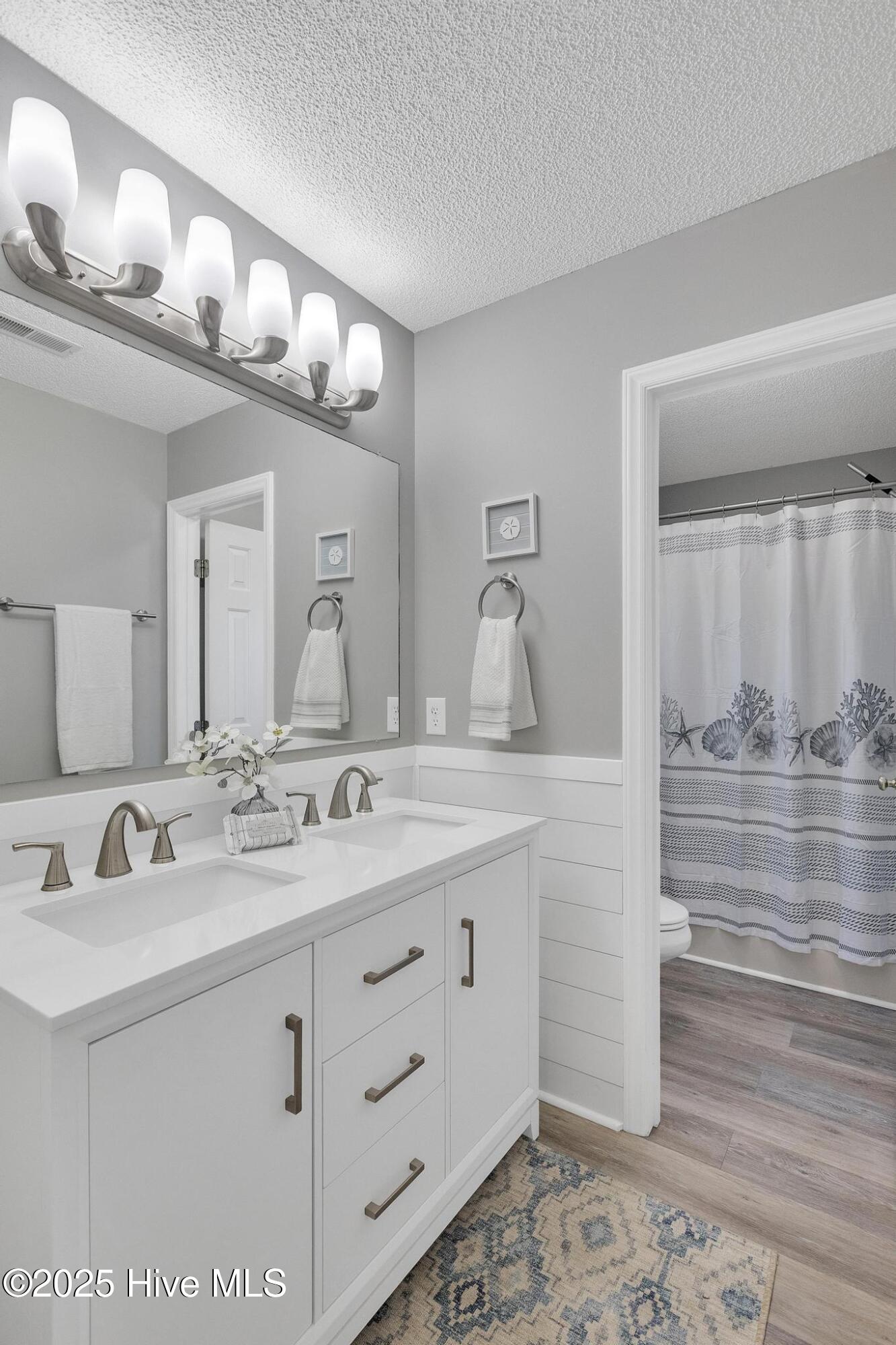 422 Point View Court