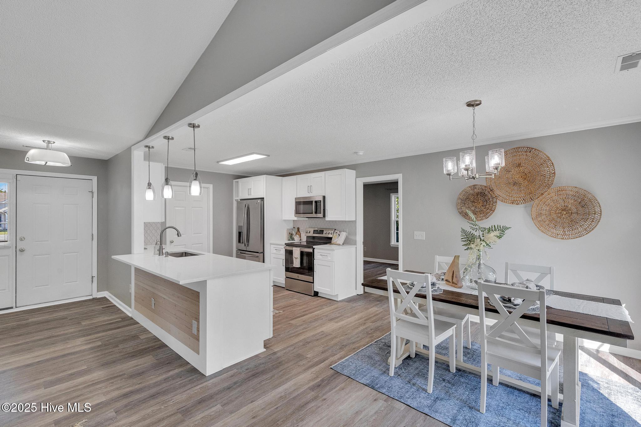 422 Point View Court