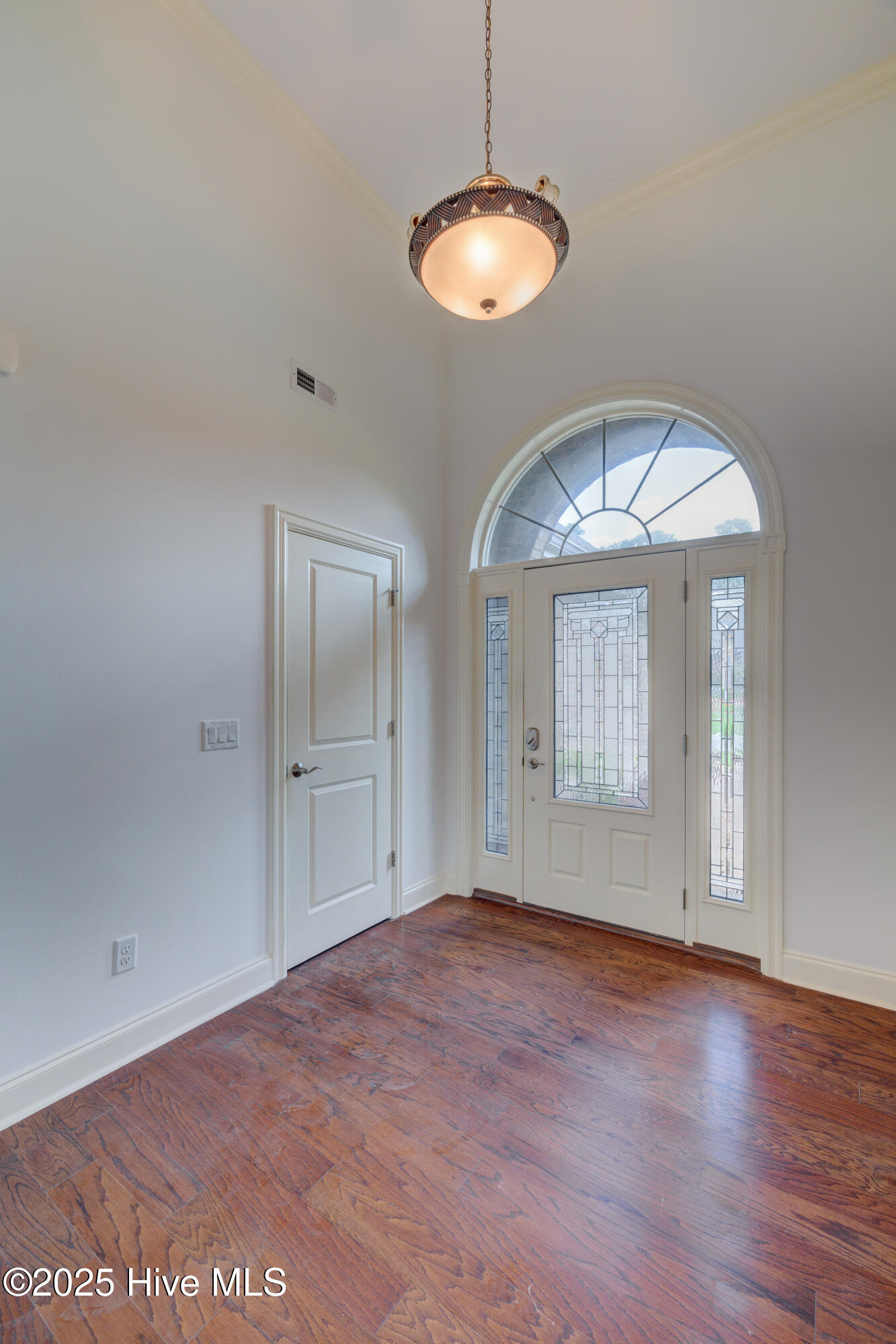 7016 Rock Creek Circle