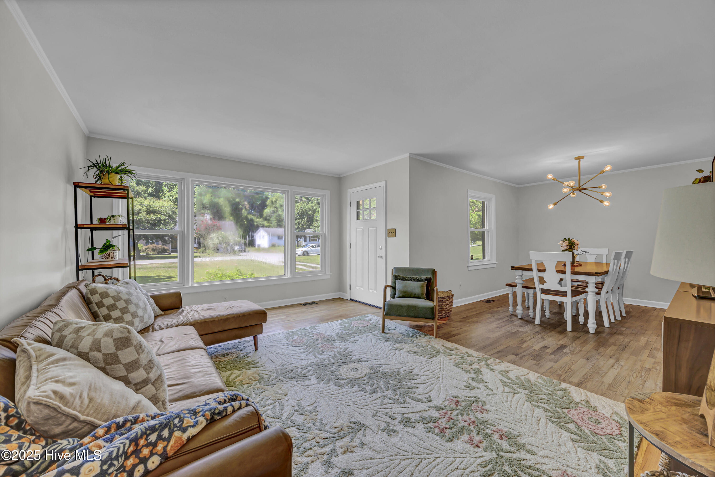 5425 Ridgewood Heights Drive