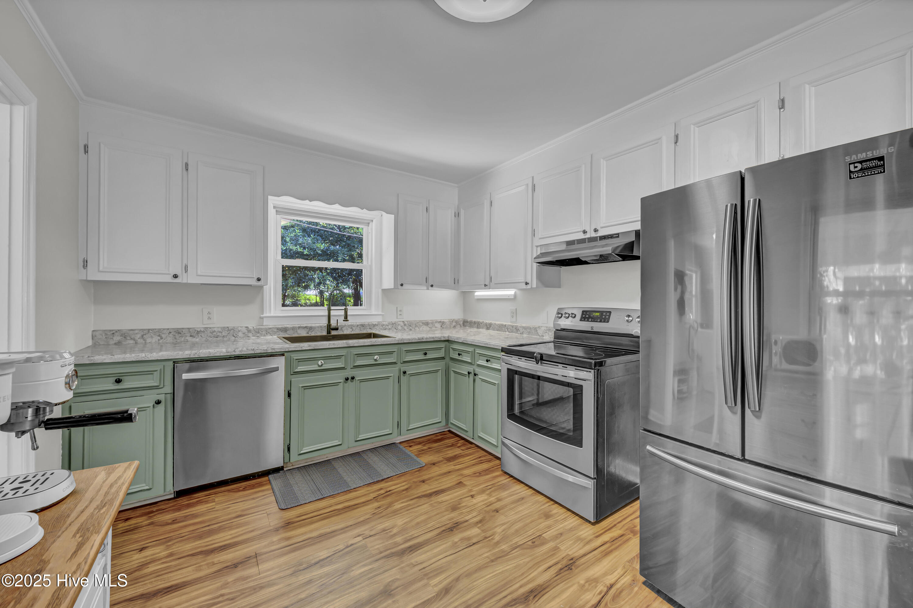 5425 Ridgewood Heights Drive