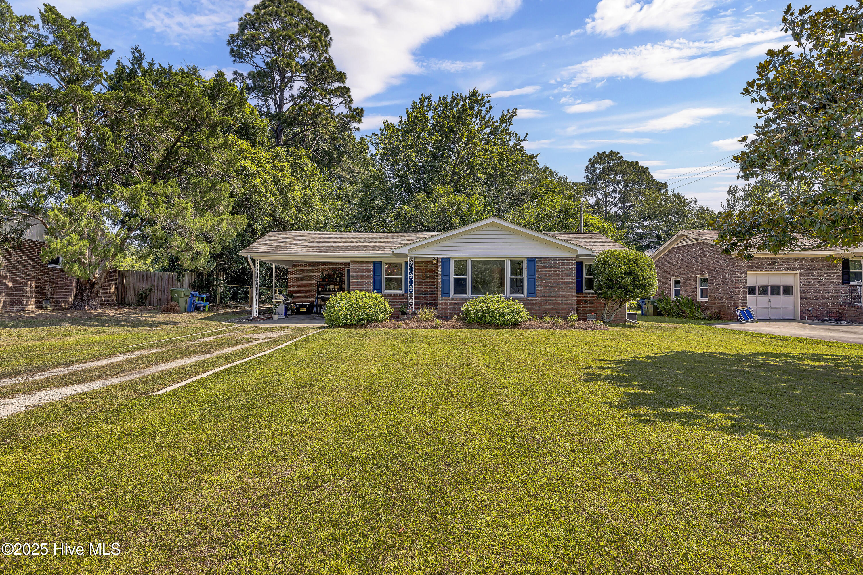 5425 Ridgewood Heights Drive